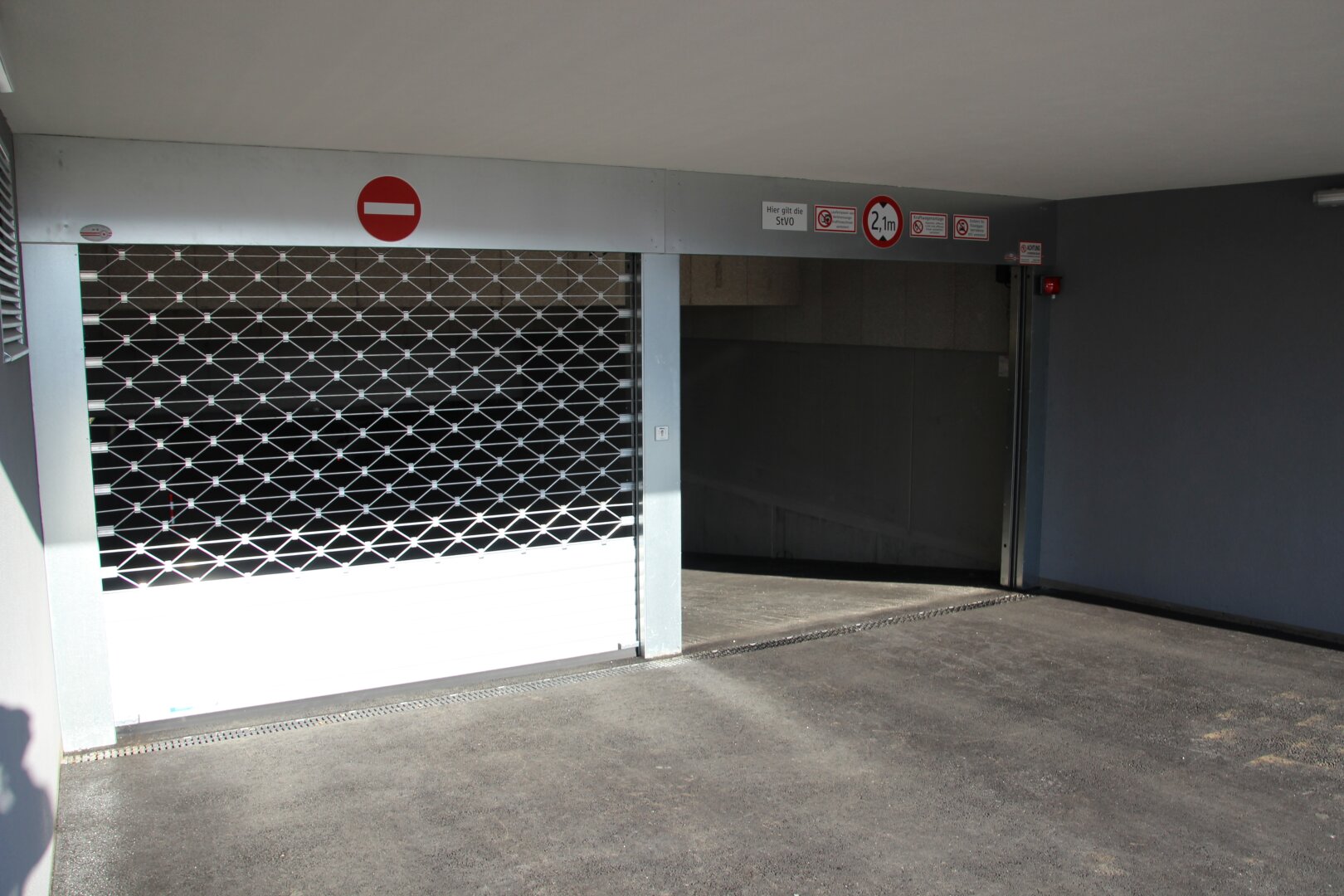 XXXL TIEFGARAGENSTELLPLATZ, 400cm BREITE, PROVISIONSFREI, ZENTRUM KORNEUBURG!!