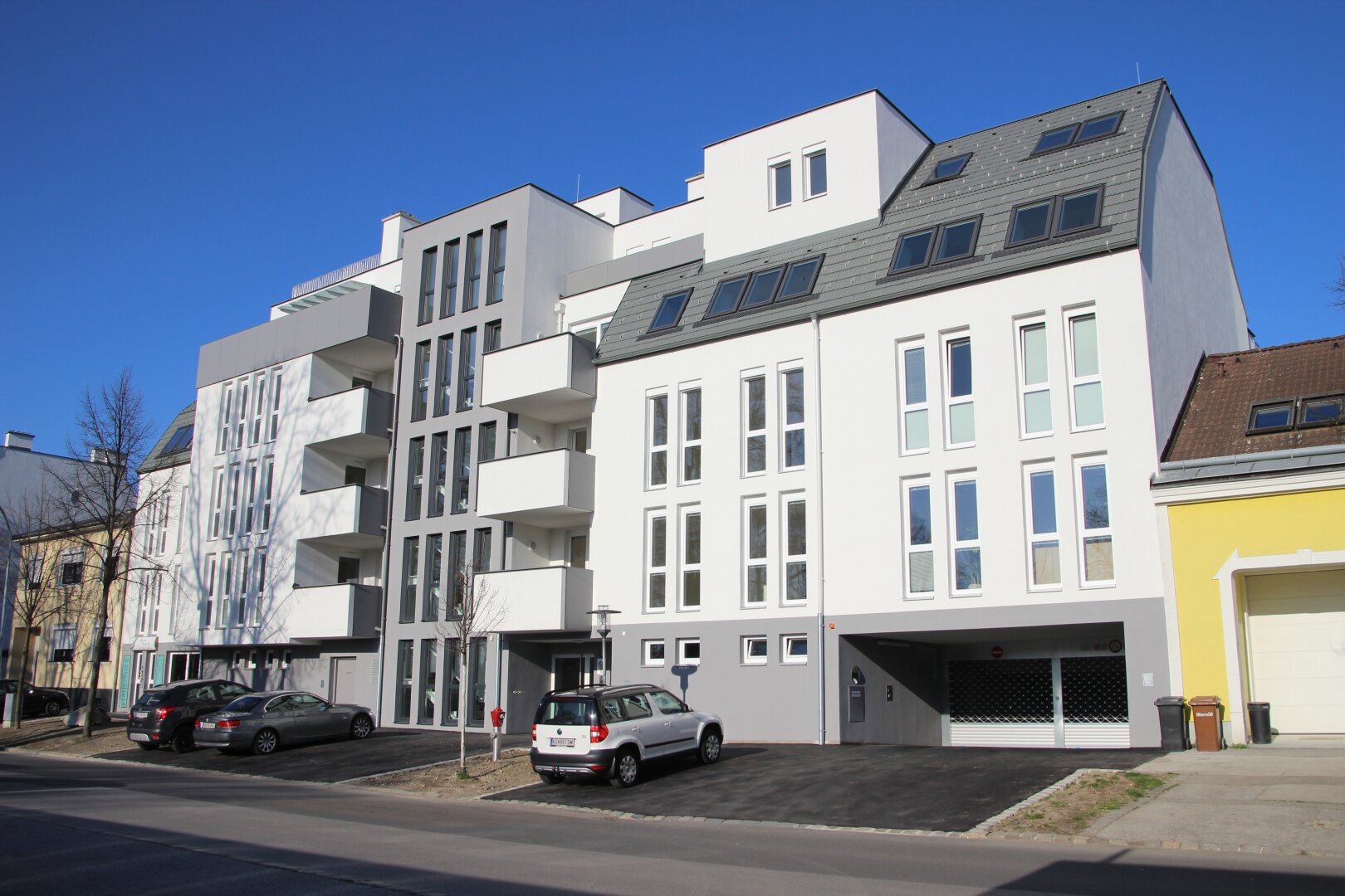 XXXL TIEFGARAGENSTELLPLATZ, 400cm BREITE, PROVISIONSFREI, ZENTRUM KORNEUBURG!!