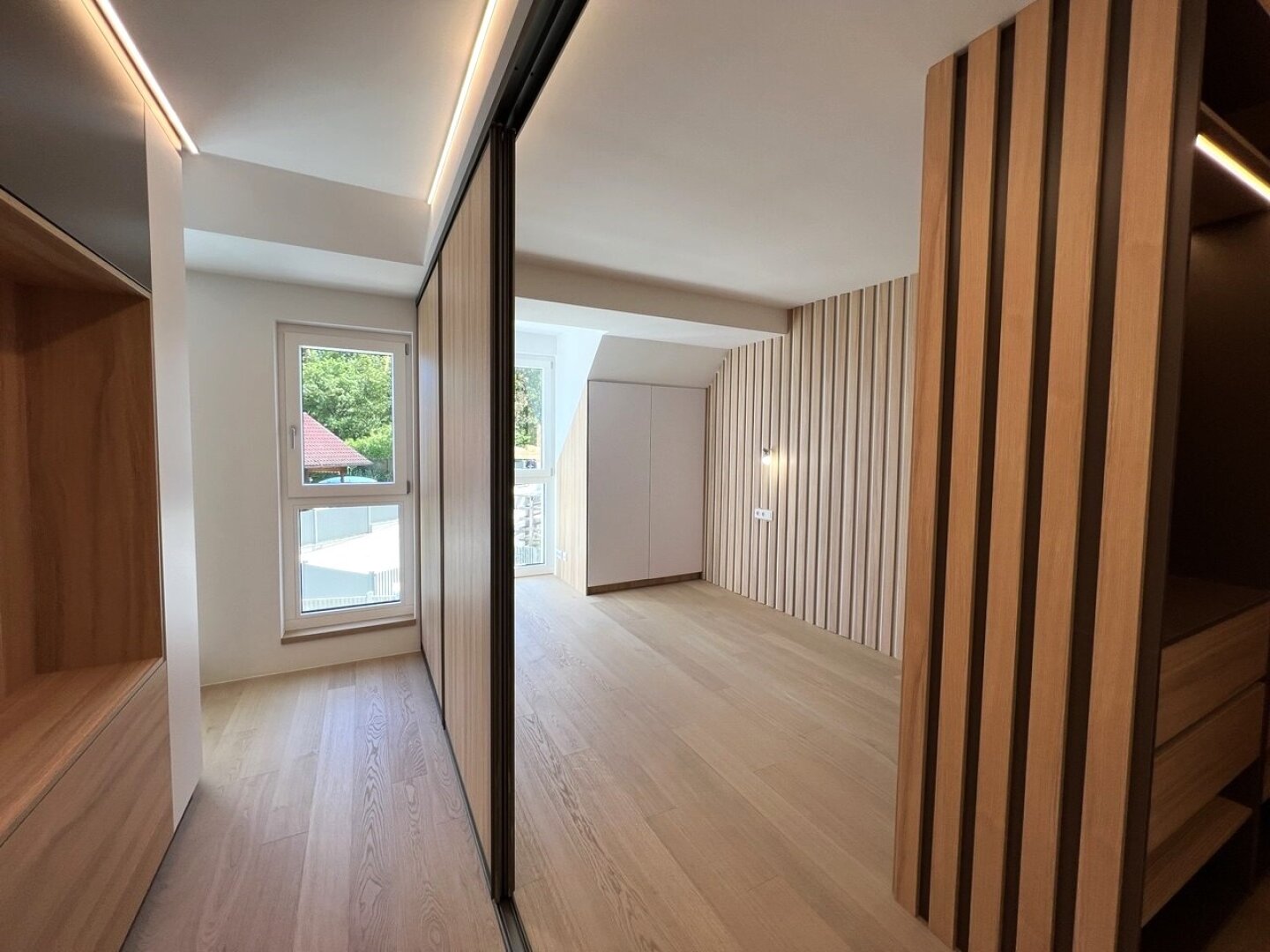 Erstbezug: Exklusives Reihenhaus mit zahlreichen Highlights