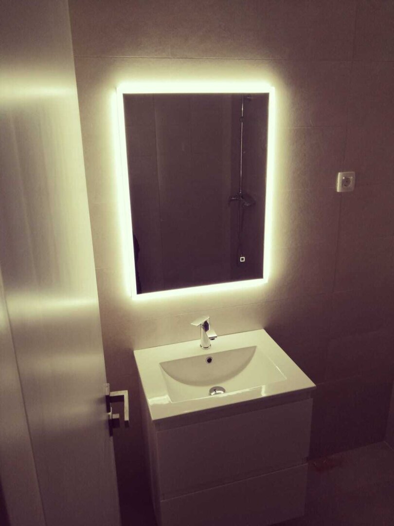 Luxuriöse, voll ausgestattete 4-Zimmer-Apartments/Terrasse/Garten/TG-Platz und Privatpool!