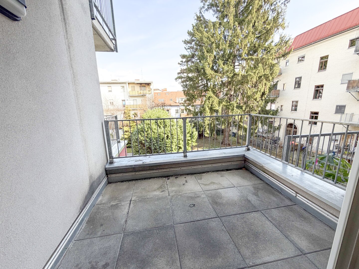 Helle 3-Zimmer-Wohnung mit zwei Balkonen – Nähe Citypark Graz