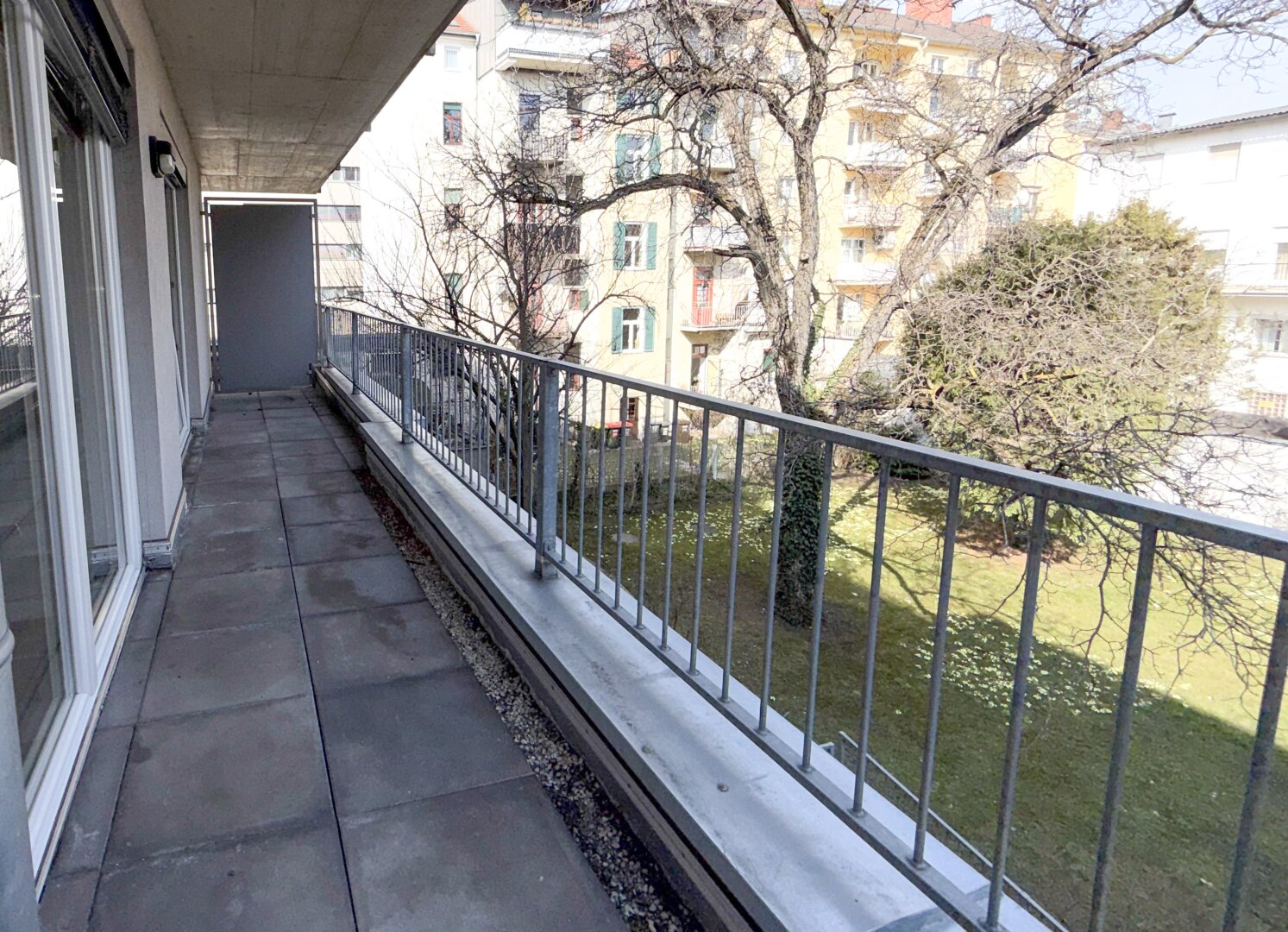 Helle 3-Zimmer-Wohnung mit zwei Balkonen – Nähe Citypark Graz