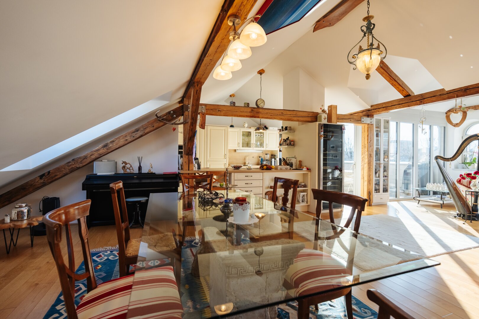 Exklusives Penthouse-Loft in historischer Architektur – außergewöhnliches Wohnen über den Dächern von Villach