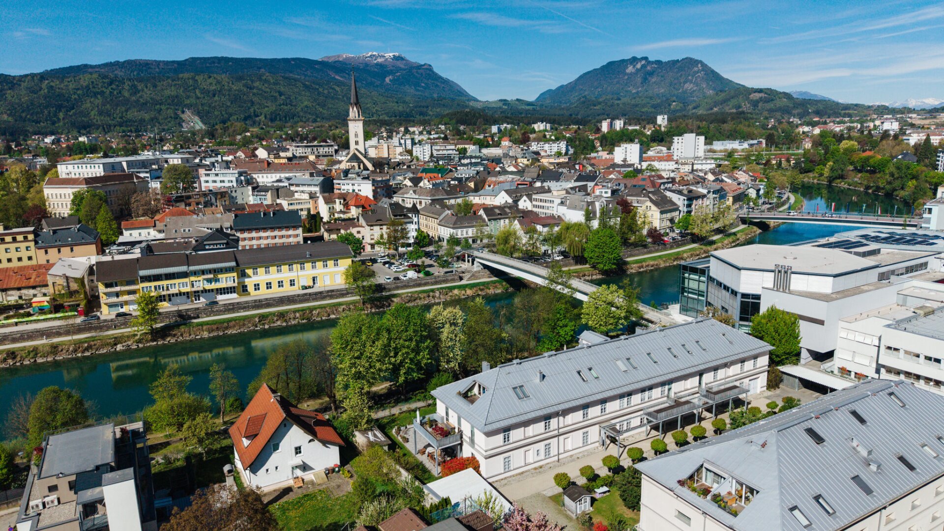 Exklusives Penthouse-Loft in historischer Architektur – außergewöhnliches Wohnen über den Dächern von Villach