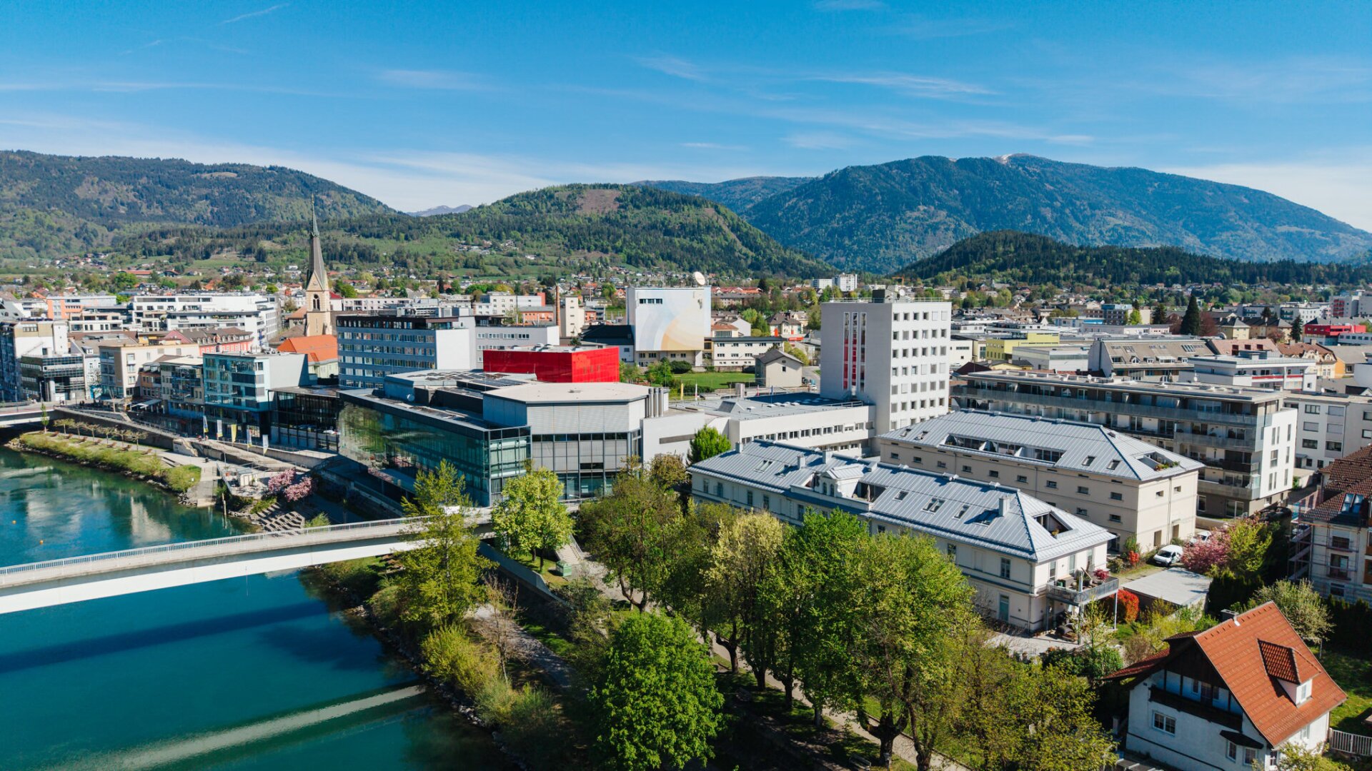 Exklusives Penthouse-Loft in historischer Architektur – außergewöhnliches Wohnen über den Dächern von Villach