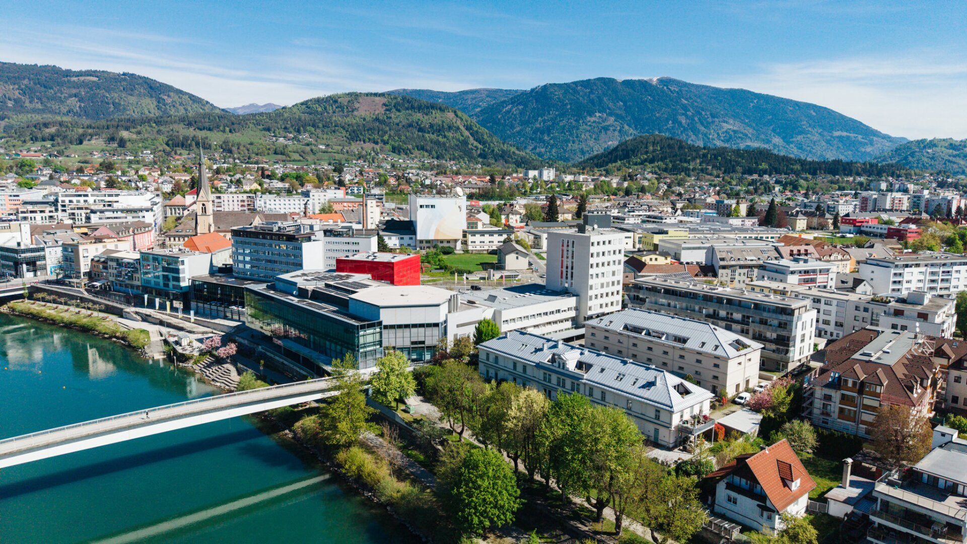 Exklusives Penthouse-Loft in historischer Architektur – außergewöhnliches Wohnen über den Dächern von Villach
