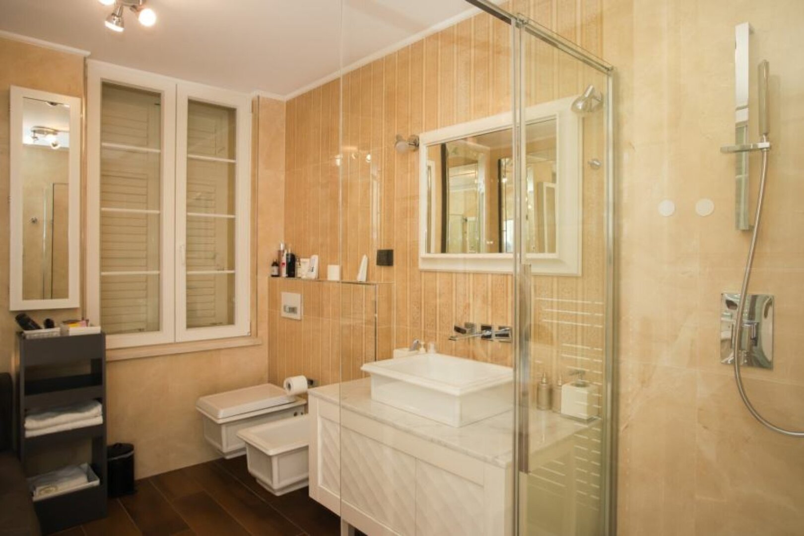 Rovinj, schöne Villa im Zentrum von Rovinj, Meerblick NKP 400 m2