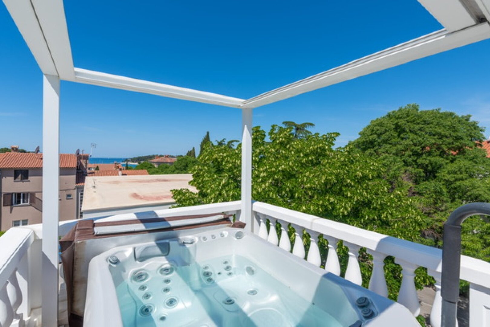 Rovinj, schöne Villa im Zentrum von Rovinj, Meerblick NKP 400 m2