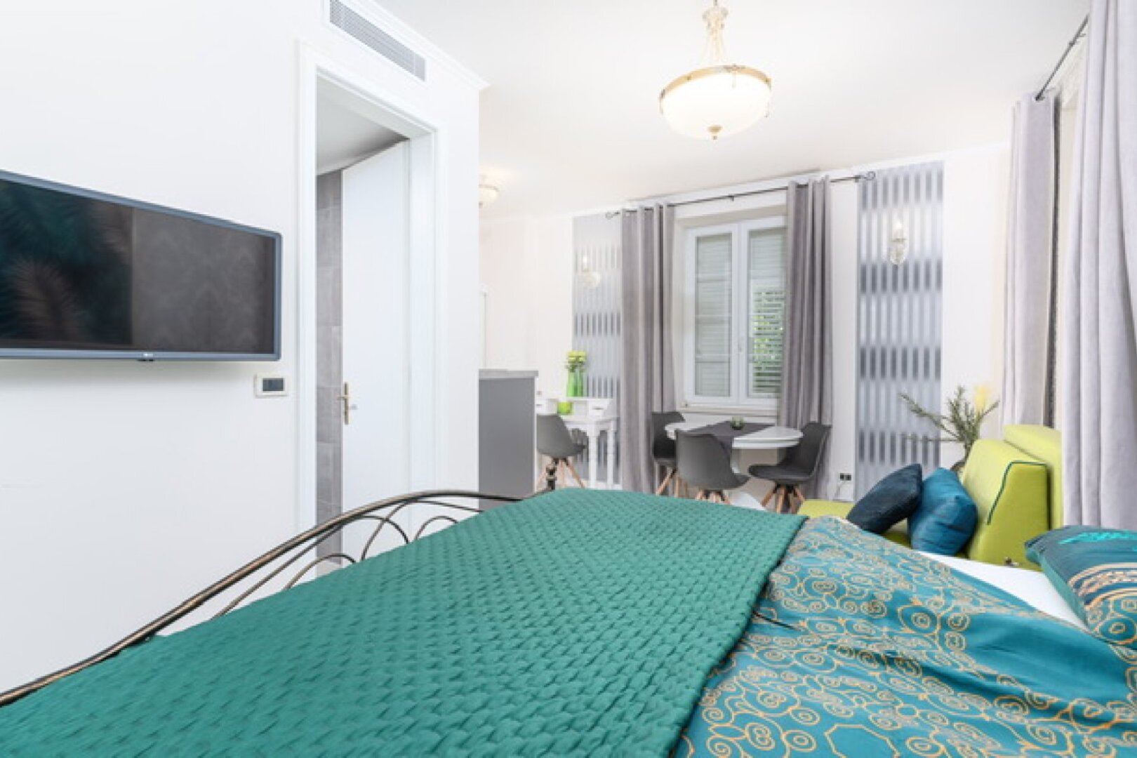 Rovinj, schöne Villa im Zentrum von Rovinj, Meerblick NKP 400 m2