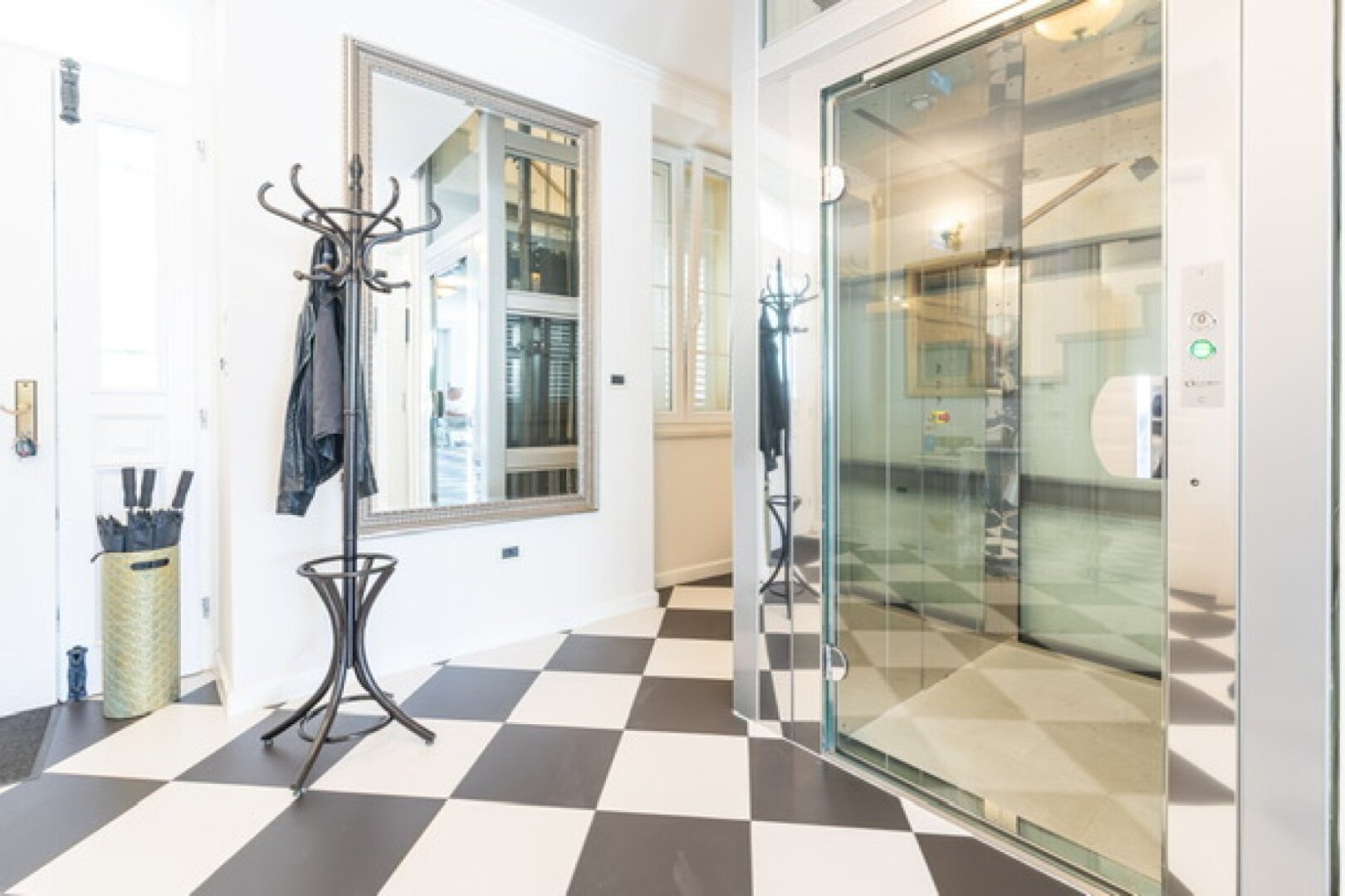 Rovinj, schöne Villa im Zentrum von Rovinj, Meerblick NKP 400 m2