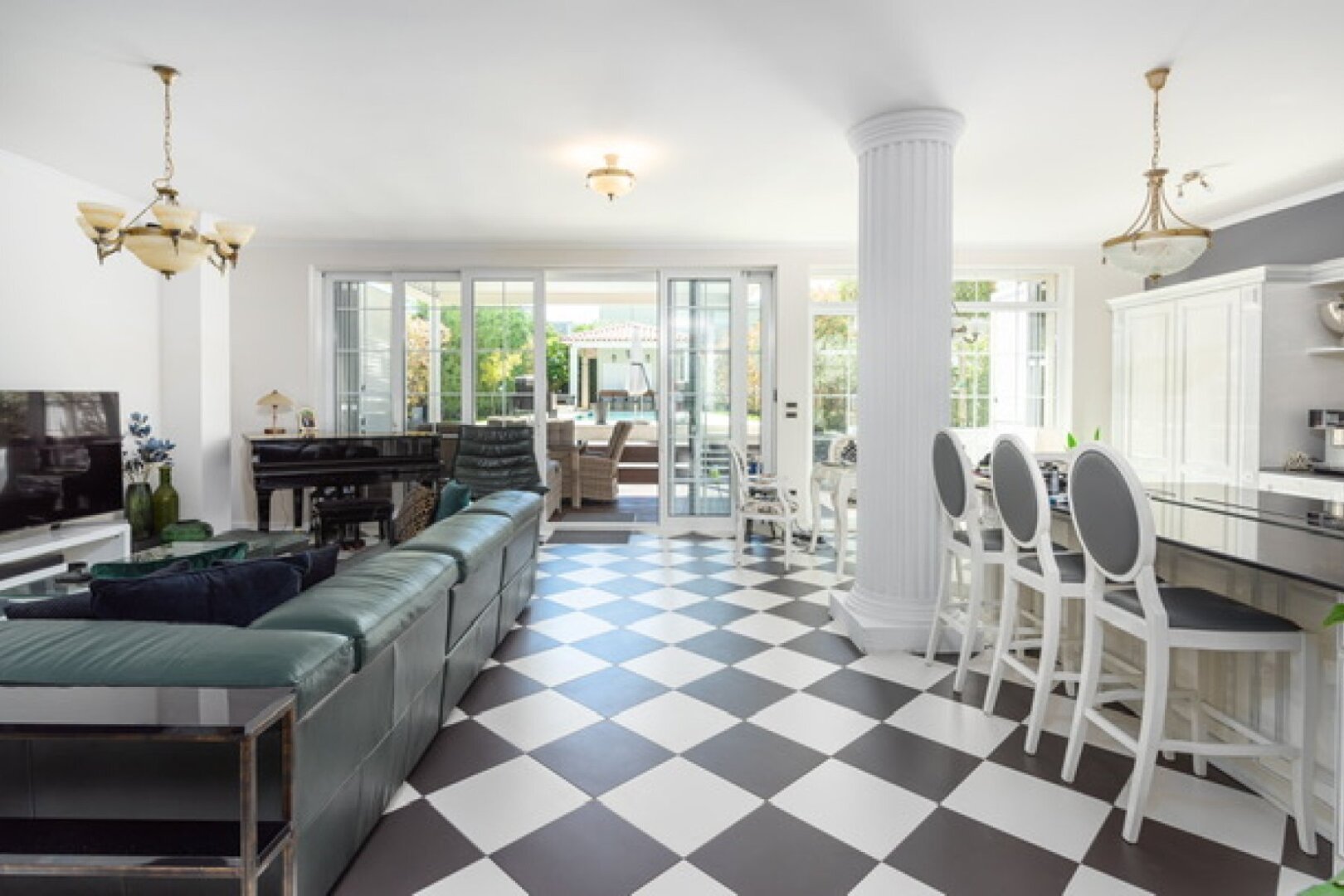 Rovinj, schöne Villa im Zentrum von Rovinj, Meerblick NKP 400 m2