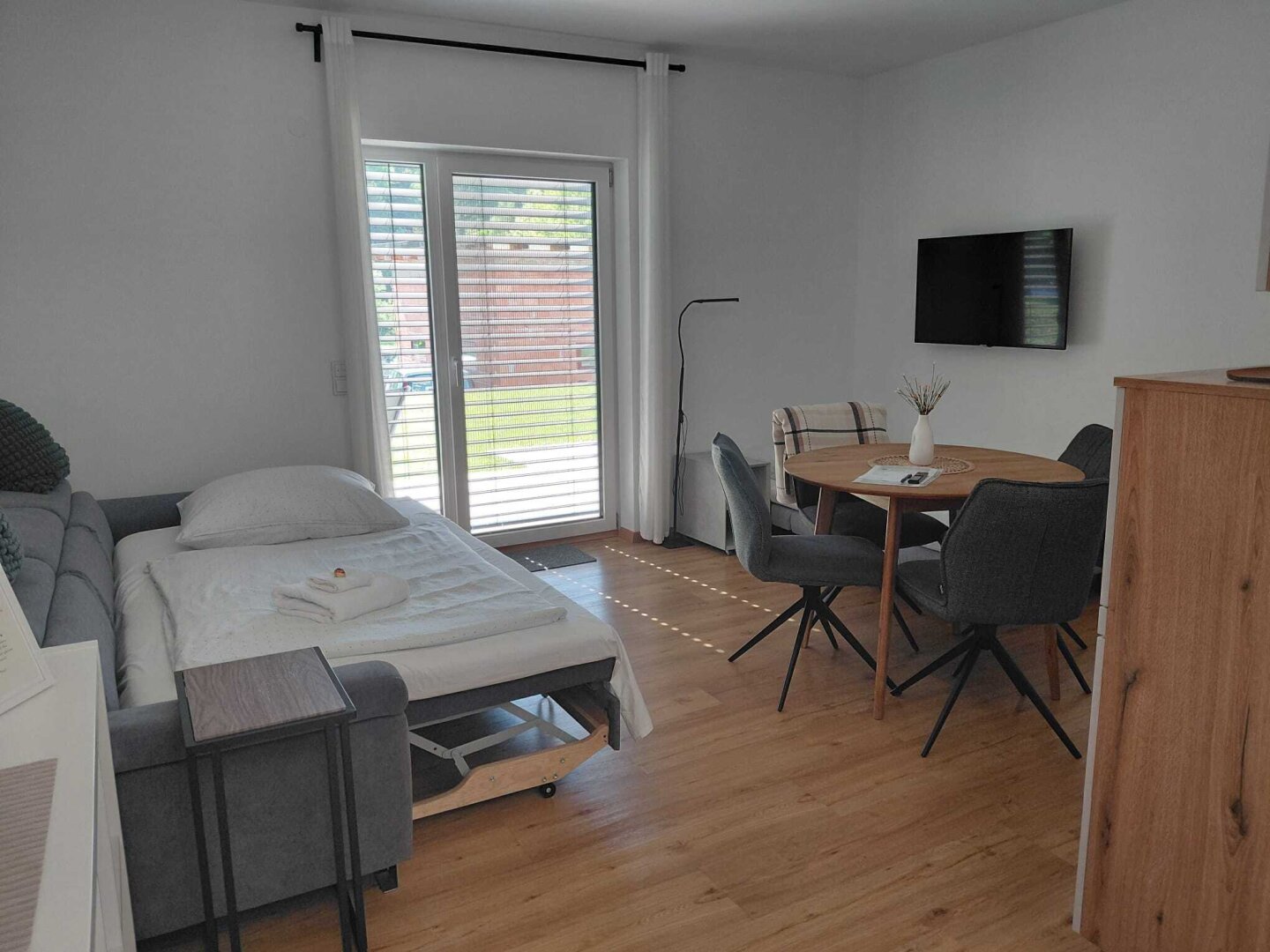 Modernes Neubauhaus mit 2 Appartements