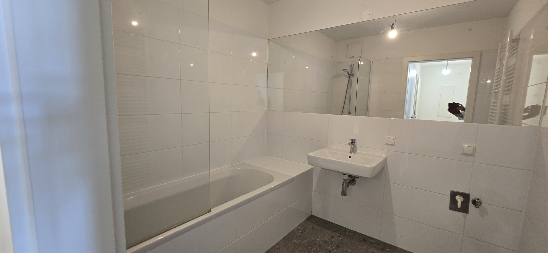 Graz - Straßgang -top modern -3 Zimmer Terrassentraum - TG Platz - Provisionsfrei -  WG fähig
