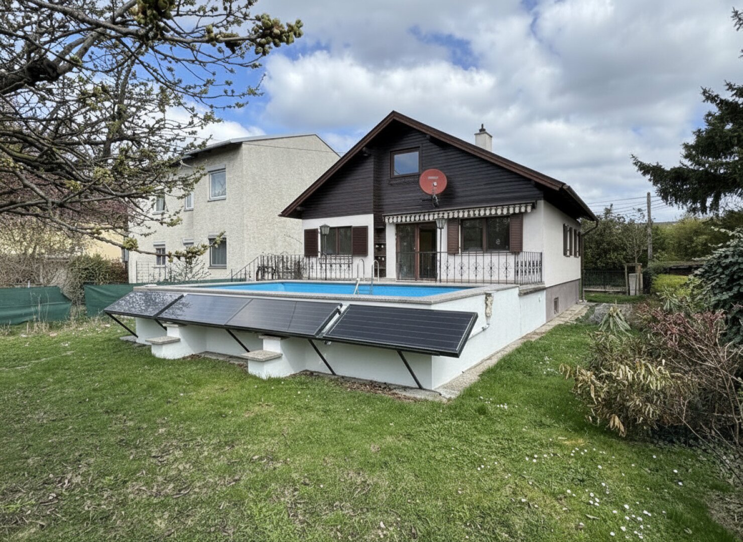Ein Haus für die ganze Familie – großzügig wohnen mit Garten & Pool