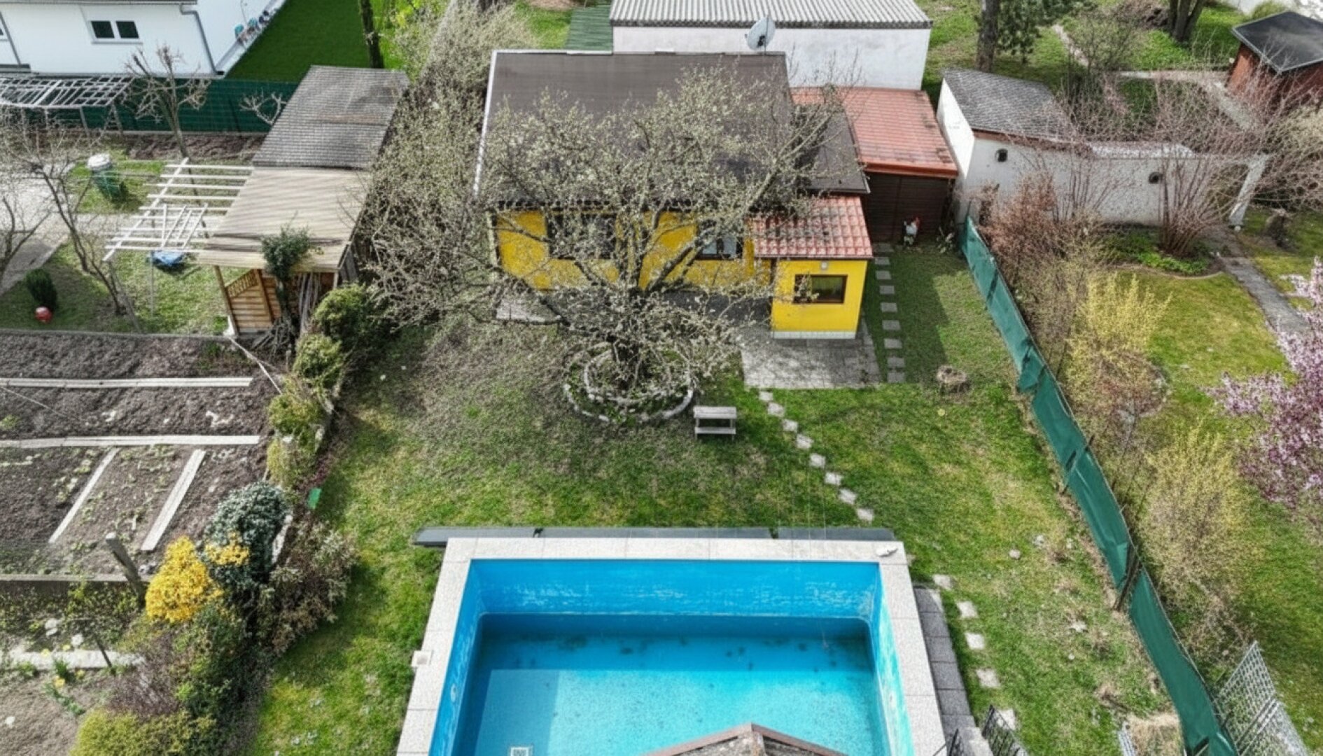 Ein Haus für die ganze Familie – großzügig wohnen mit Garten & Pool