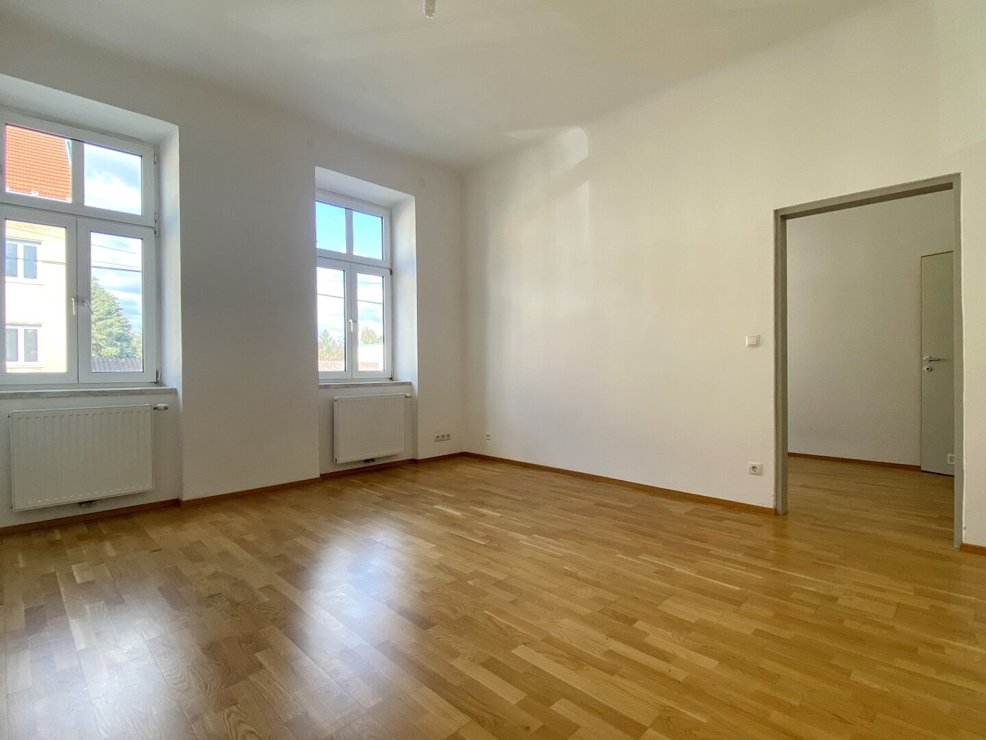Zinshaus mit signifikantem Entwicklungspotenzial und bestandsfreien Flächen