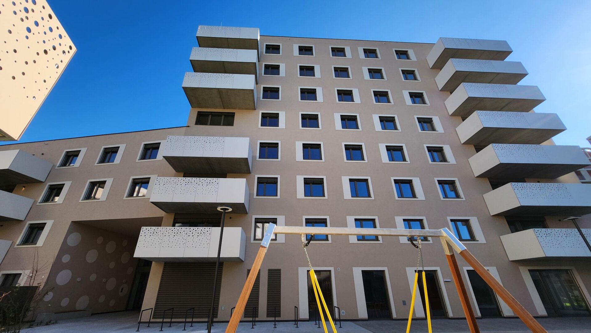 GENIESSEN SIE DEN FRÜHLING IN GRETLS GARTEN! JETZT UM 6,5% GÜNSTIGER!