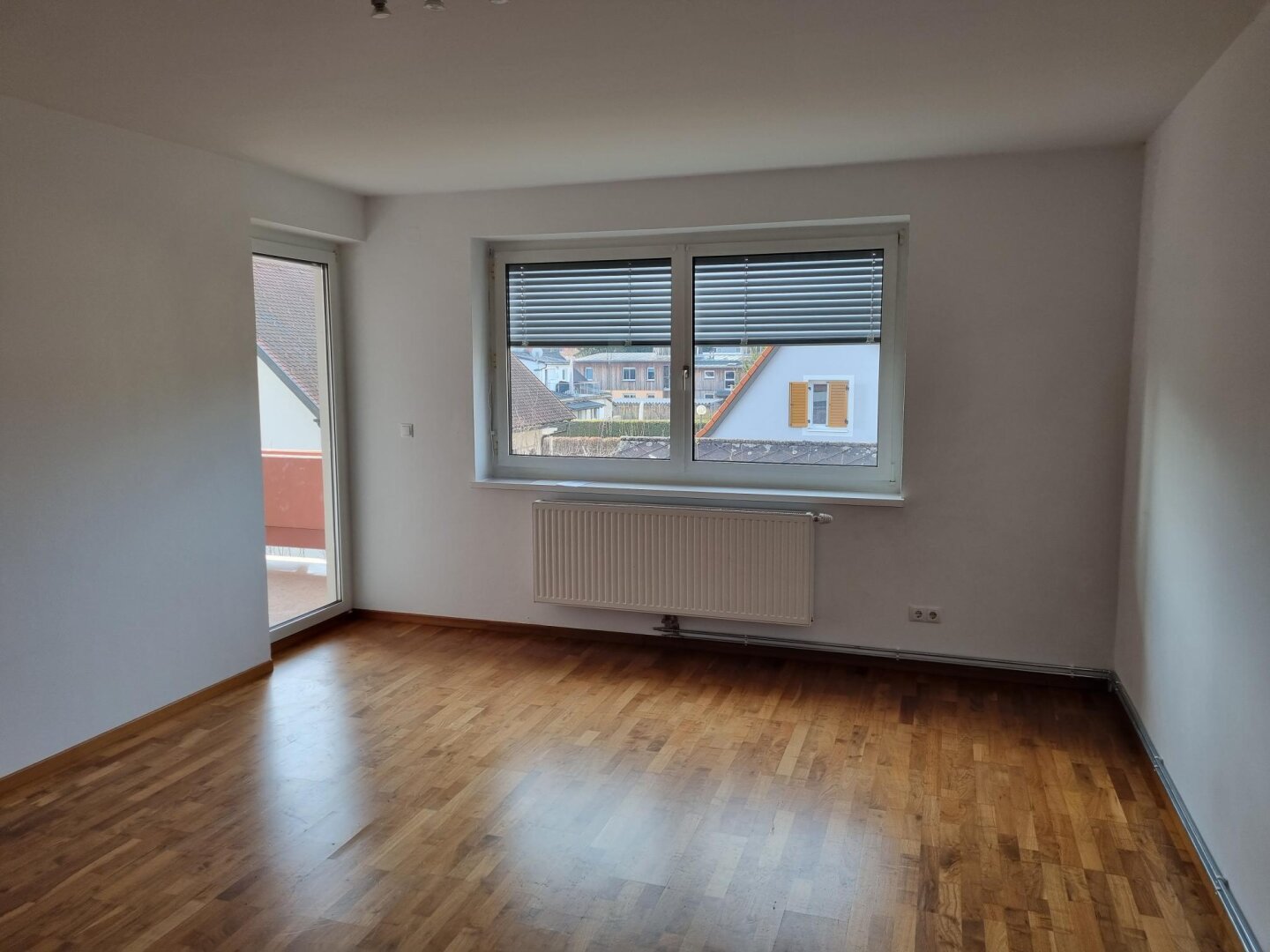 KIRCHENGASSE 20! GROSSZÜGIGE 3-ZIMMERWOHNUNG!