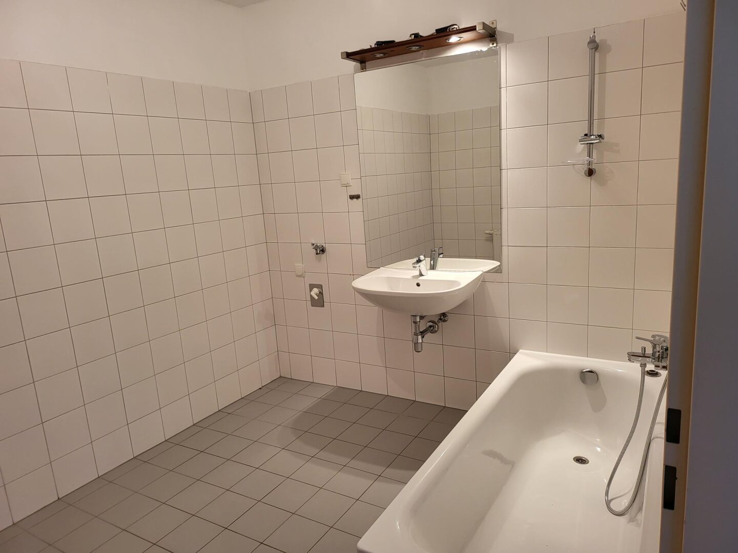 RUHIGE LAGE - FERNSICHT!