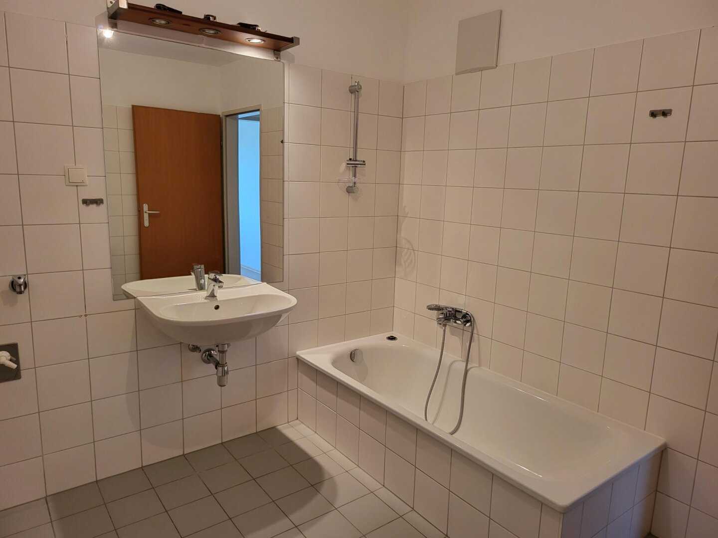 RUHIGE LAGE - FERNSICHT!