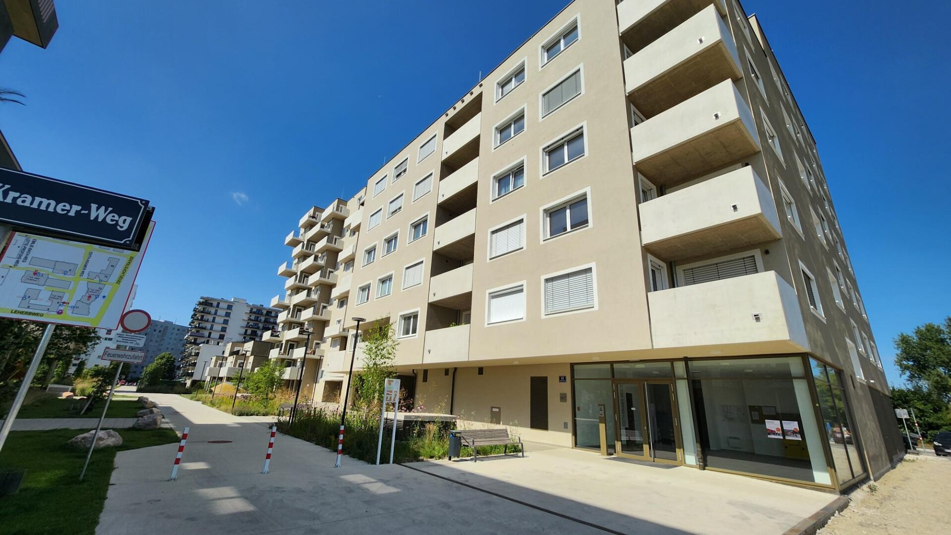 MIETKAUF! GEGENÜBER HIRSCHSTETTNER BADETEICH!