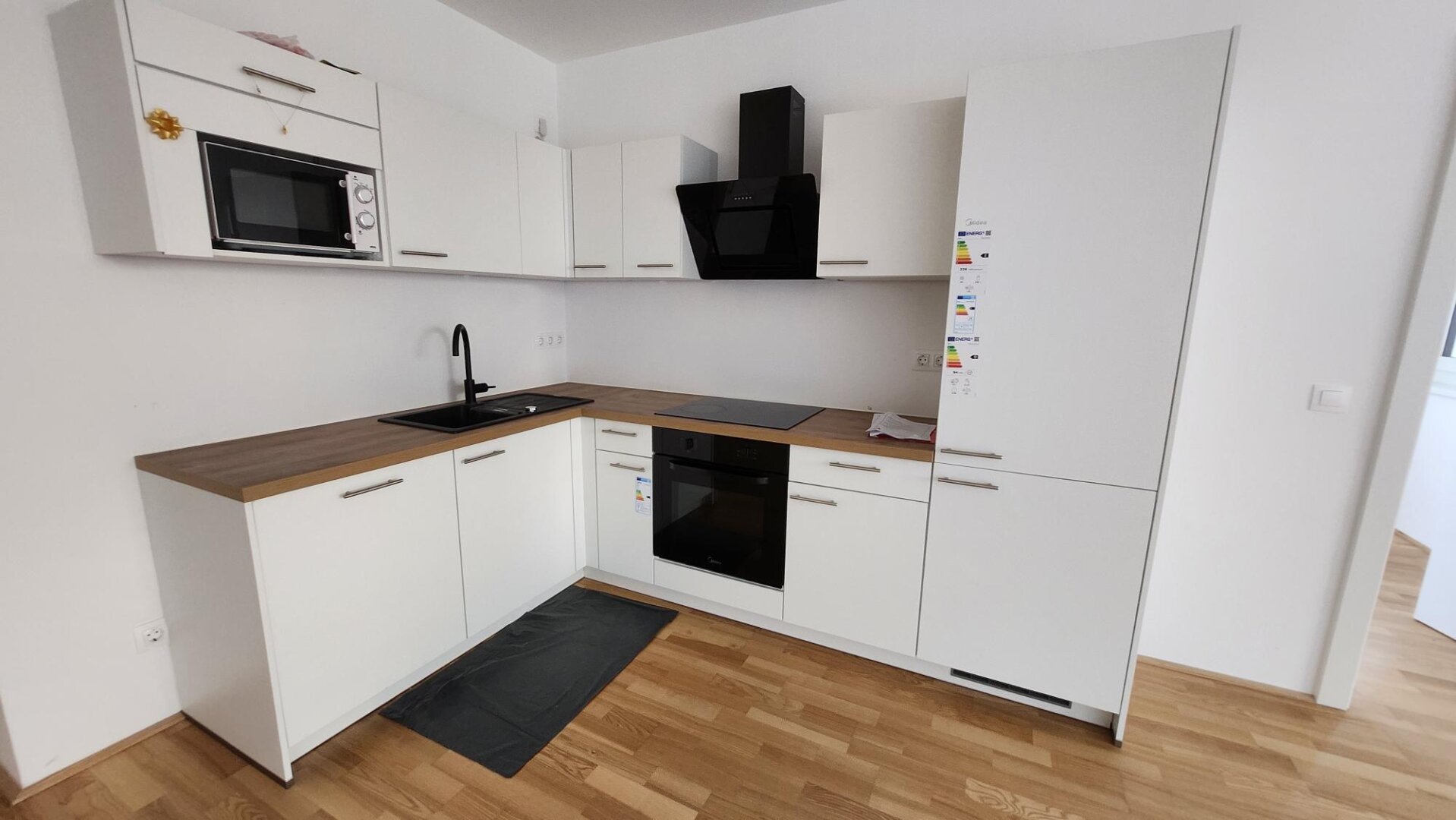 MIETKAUF! GEGENÜBER HIRSCHSTETTNER BADETEICH!