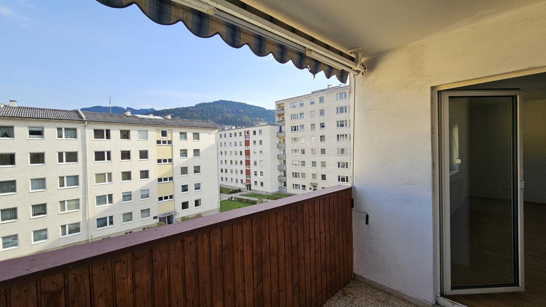 Großzügige 3-Zimmerwohnung mit Loggia