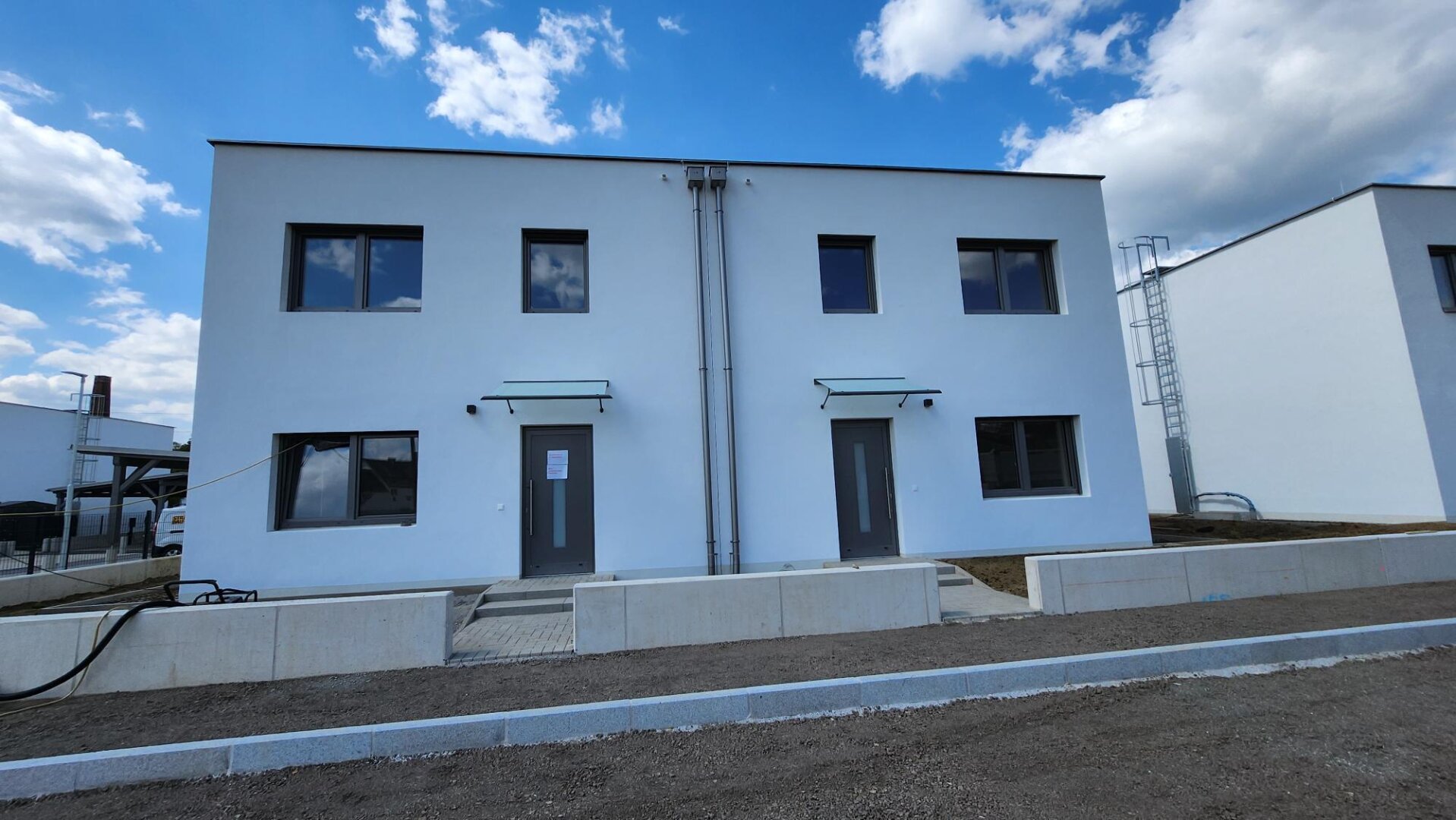 SOMMER IN STOOB - UND SIE MITTENDRIN IN 16 NEUEN DOPPELHAUSHÄLFTEN!