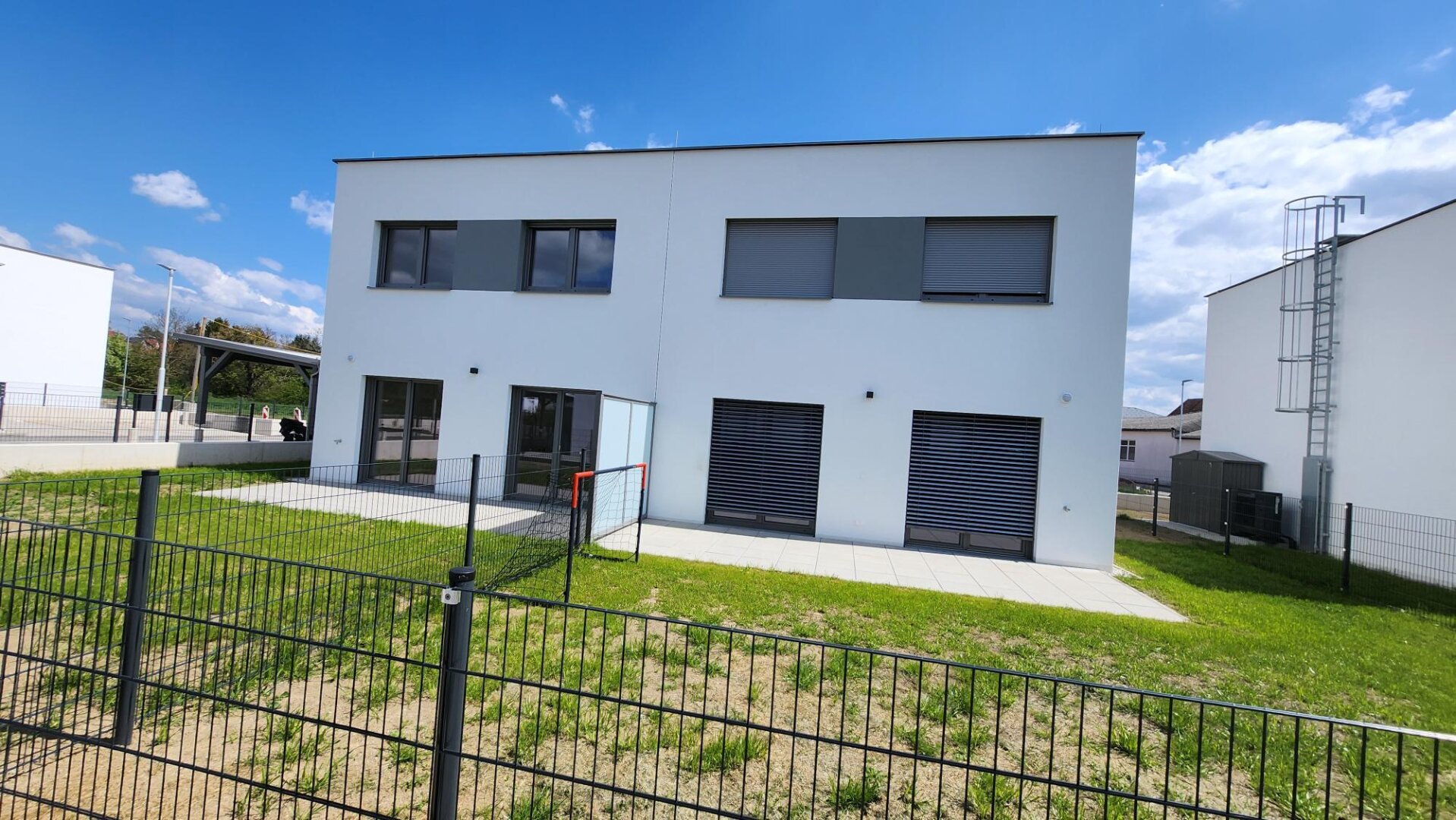 SOMMER IN STOOB - UND SIE MITTENDRIN IN 16 NEUEN DOPPELHAUSHÄLFTEN!