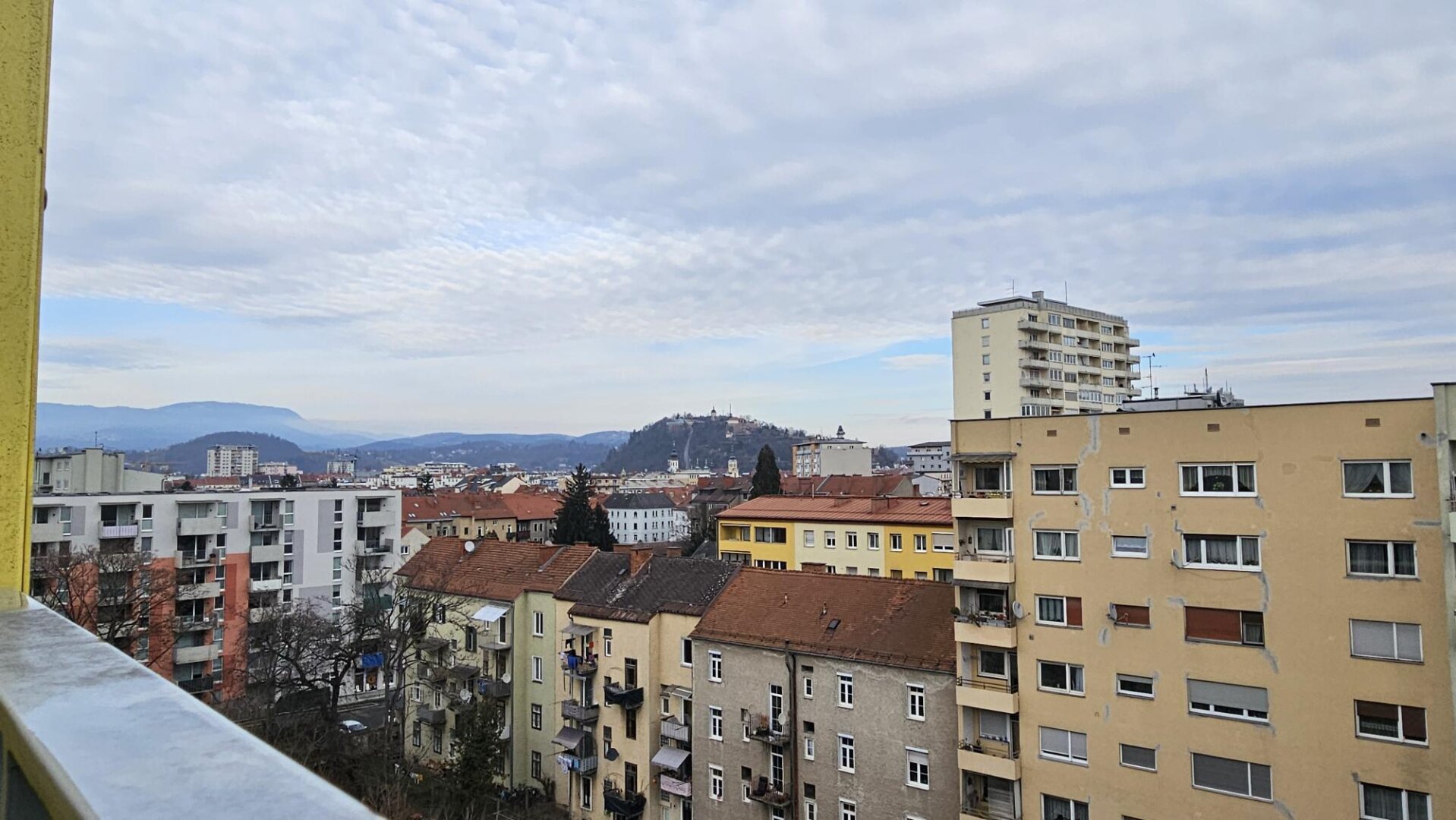 2 Zimmerwohnung mit direktem Schlossbergblick