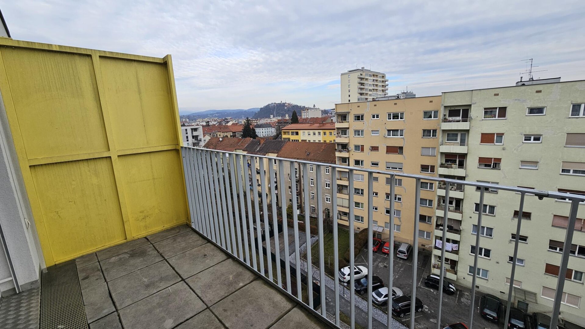 2 Zimmerwohnung mit direktem Schlossbergblick