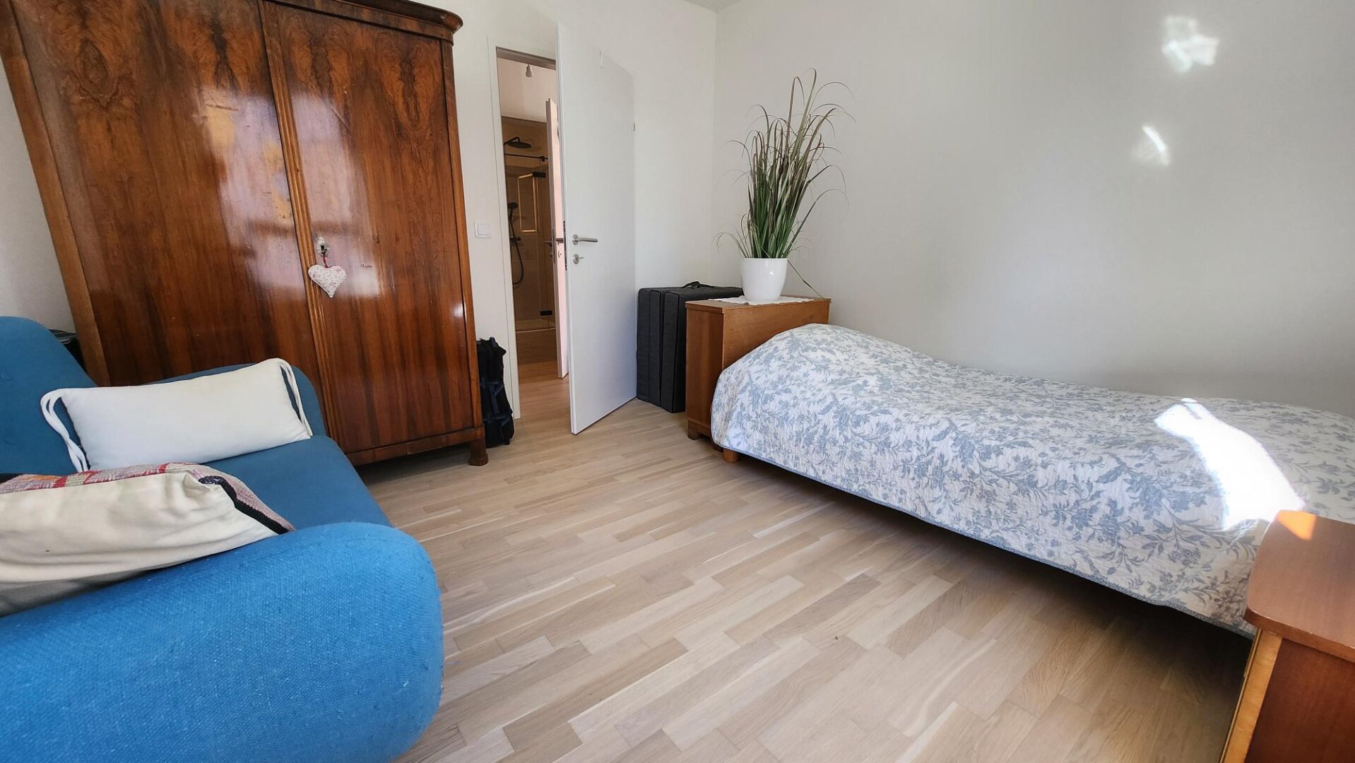 SONNE, BALKON & BADETEICH - 2 ZIMMERWOHNUNG IM JONAS AM FELD!