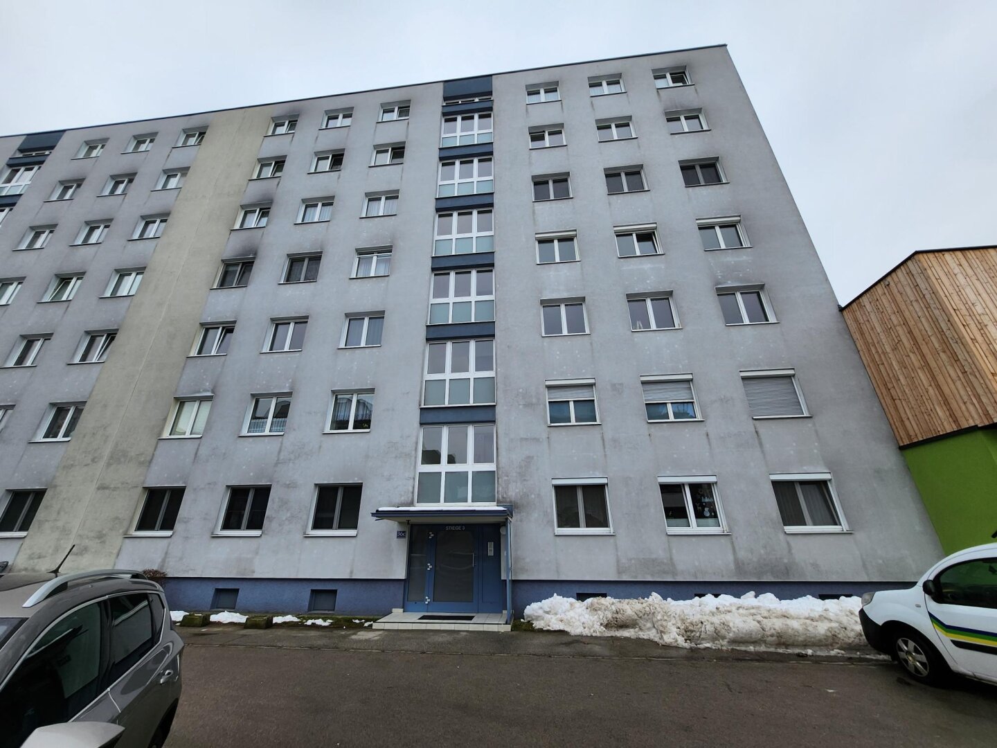 DREI ZIMMERWOHNUNG - UNBEFRISTETE MIETDAUER UND INKL HEIZKOSTEN