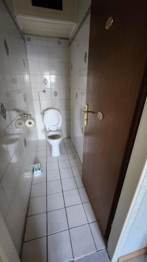 DREI ZIMMERWOHNUNG - UNBEFRISTETE MIETDAUER UND INKL HEIZKOSTEN