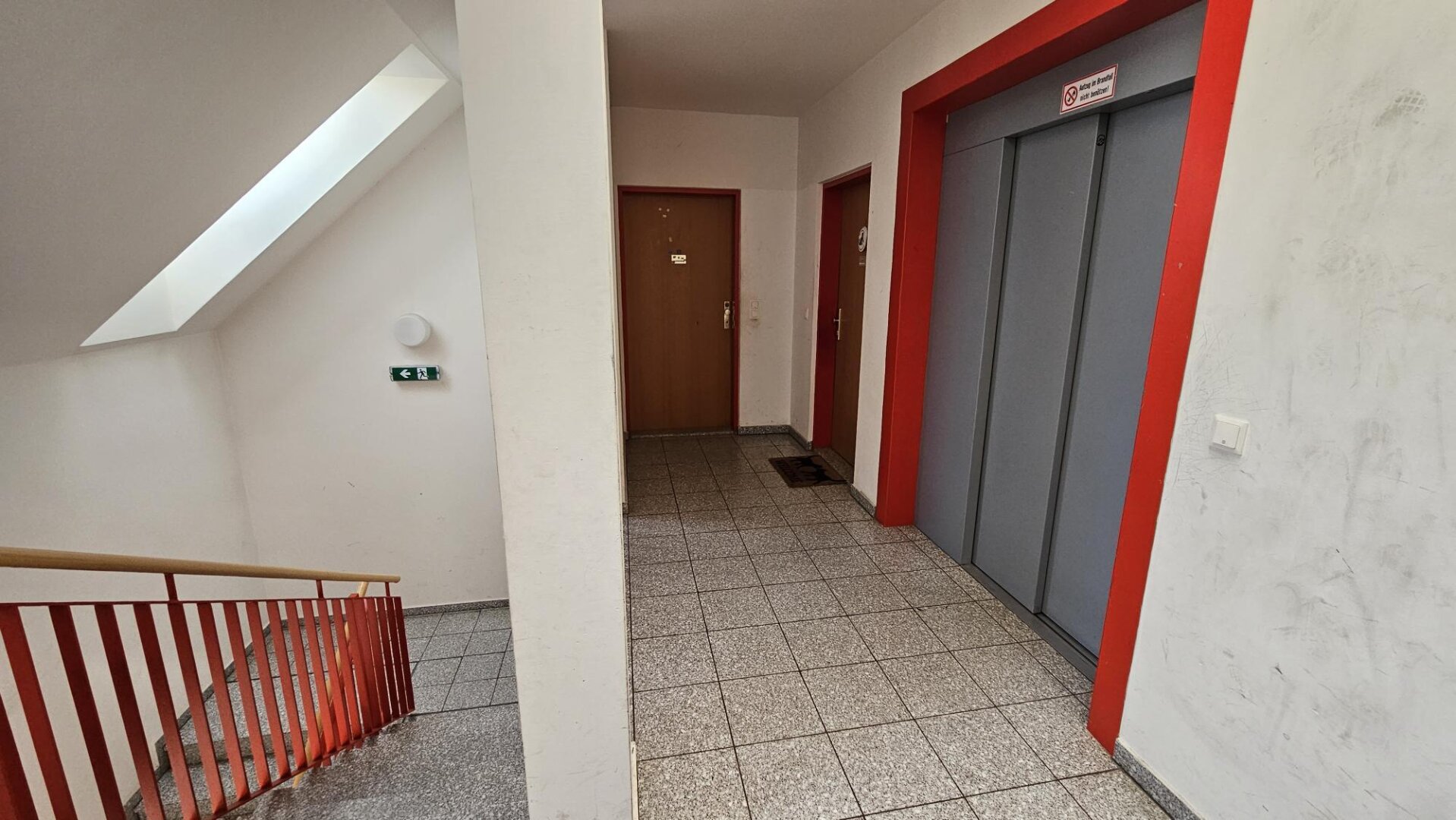 PROVISIONSFREIE 3 ZIMMER DACHGESCHOSSWOHNUNG ! FLORIANIWEG 1!