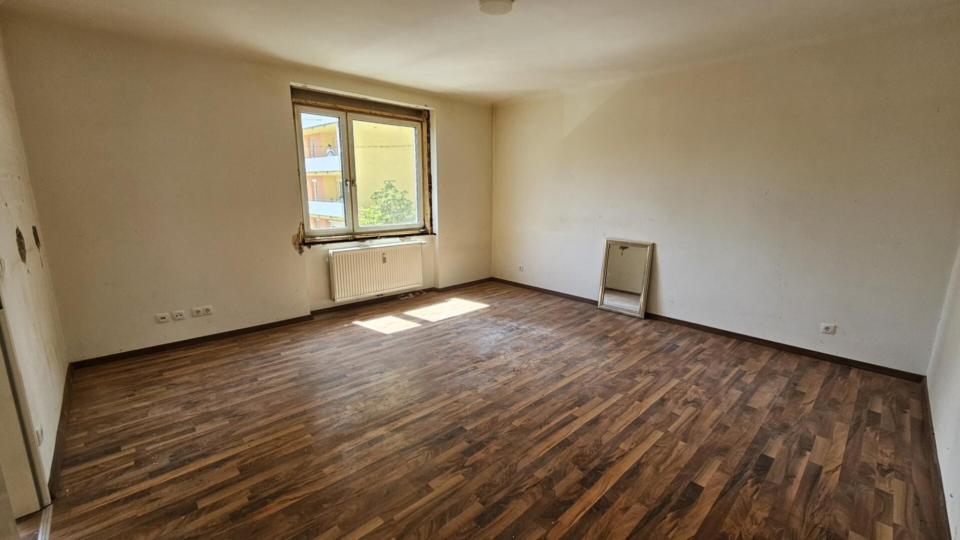 Sehr günstige 2-ZImmer- Genossenschaftswohnung