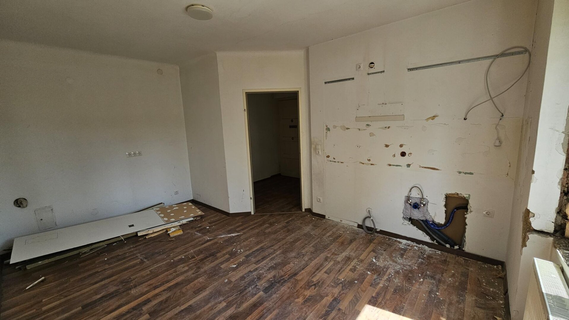 Sehr günstige 2-ZImmer- Genossenschaftswohnung