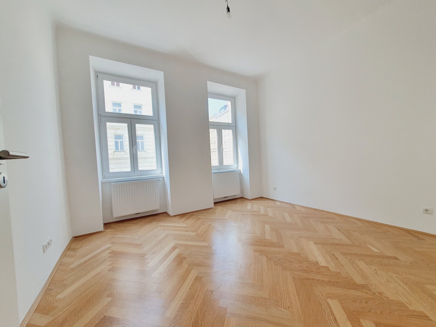 ERSTBEZUG Top sanierter Stilaltbau nahe Wiedner Hauptstraße