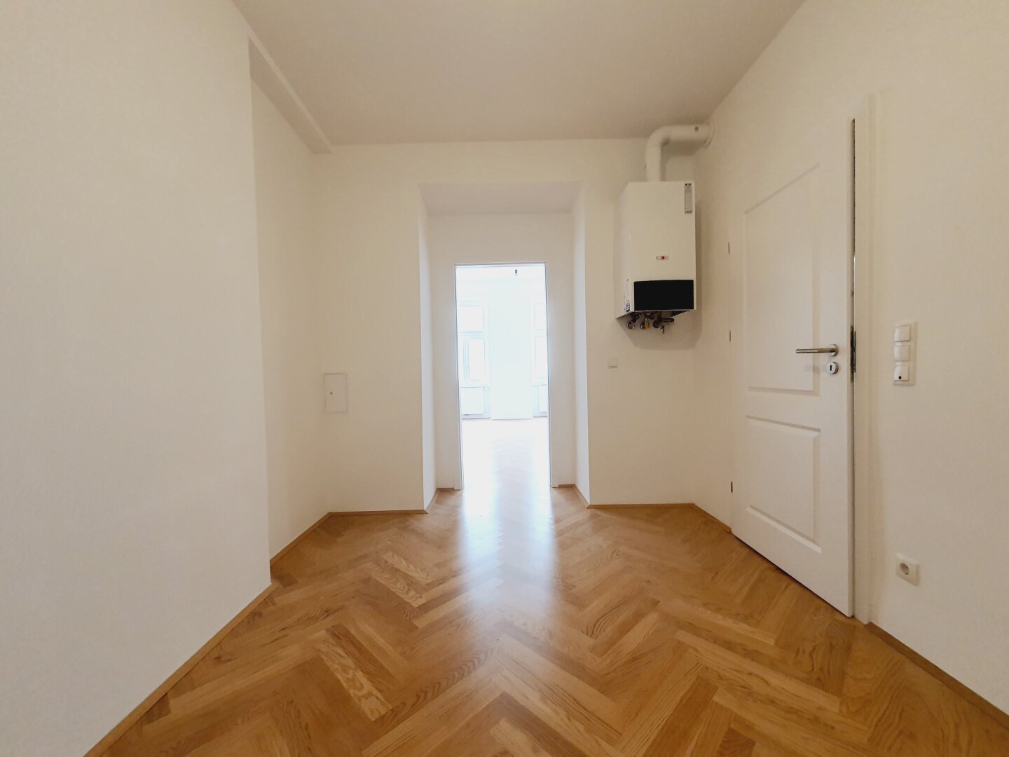 ERSTBEZUG Top sanierter Stilaltbau nahe Wiedner Hauptstraße