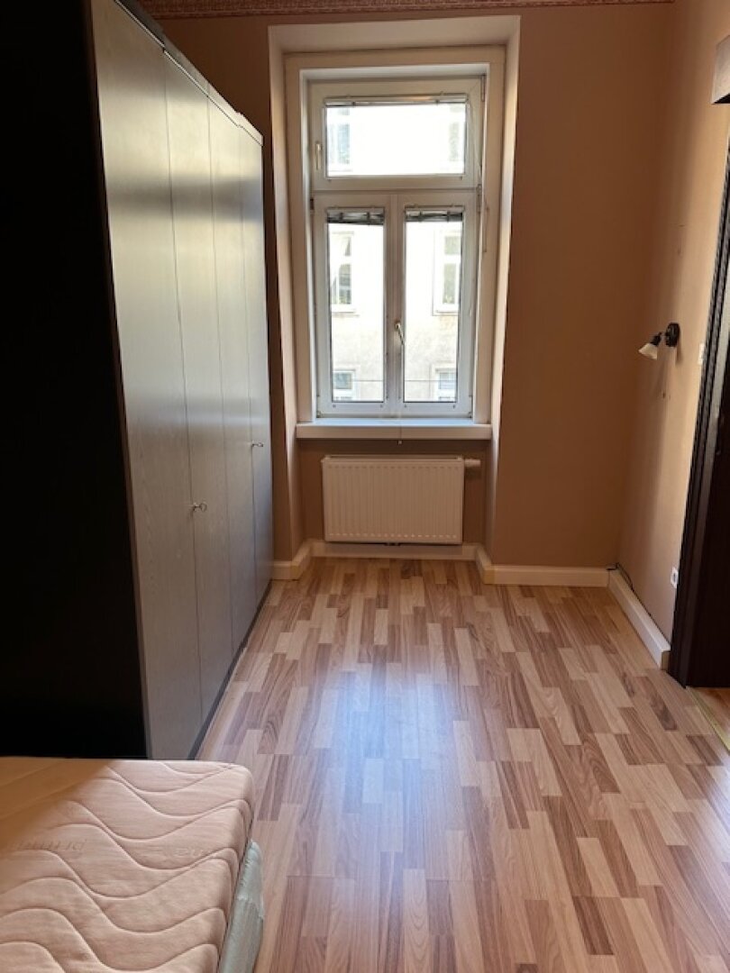 Großzügige Altbauwohnung mit neuwertige Küche und Lift nähe Meidlinger Hauptstraße