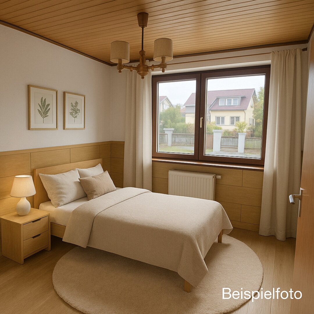 EINFAMILIENHAUS mit POOL und GARTEN auf 1000 m² PACHTGRUND - RENOVIERUNGSBEDÜRFTIG