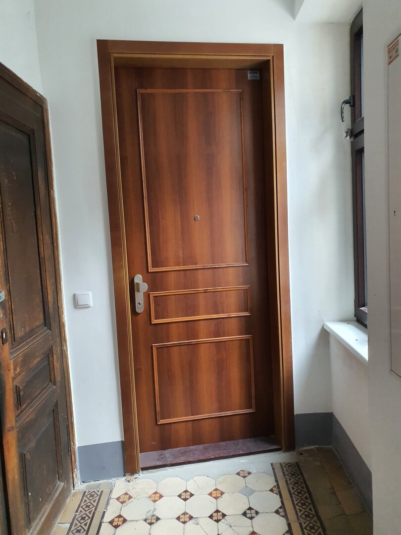 ERSTBEZUG Top sanierter Altbau im 3. Liftstock
