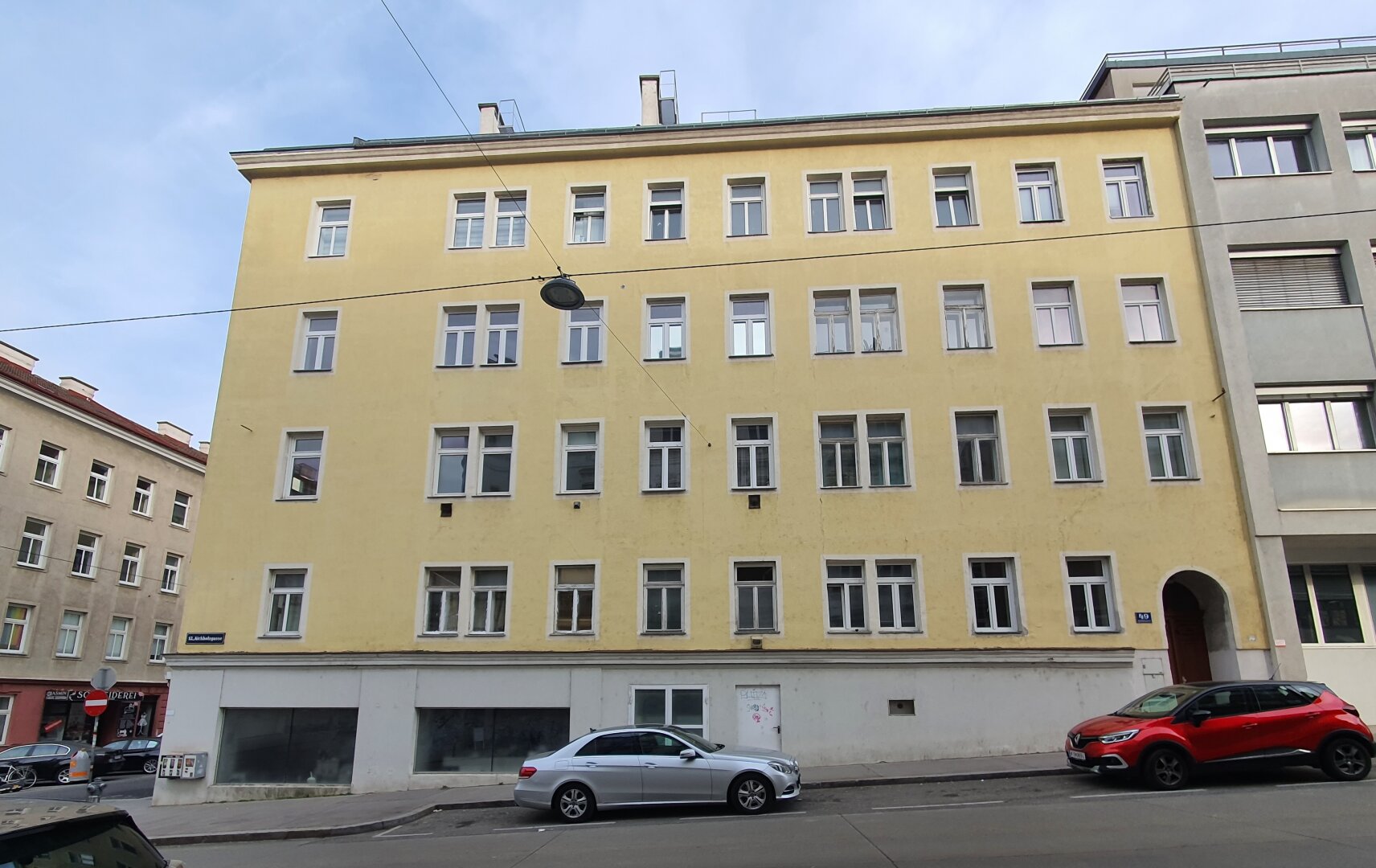 ERSTBEZUG Top sanierter Altbau im 3. Liftstock