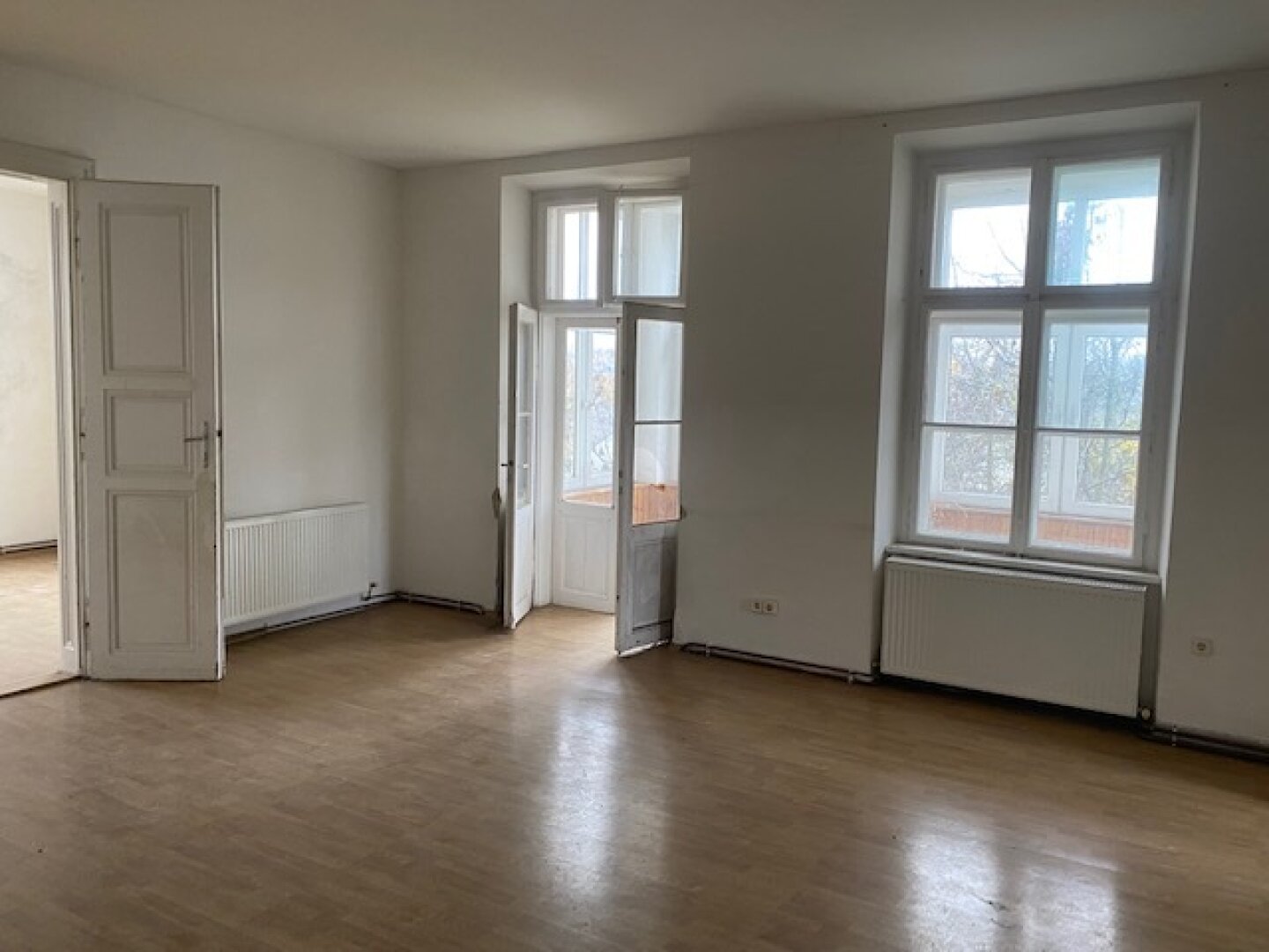 Attraktives Zinshaus in grüner Ruheoase mit tollen Garten