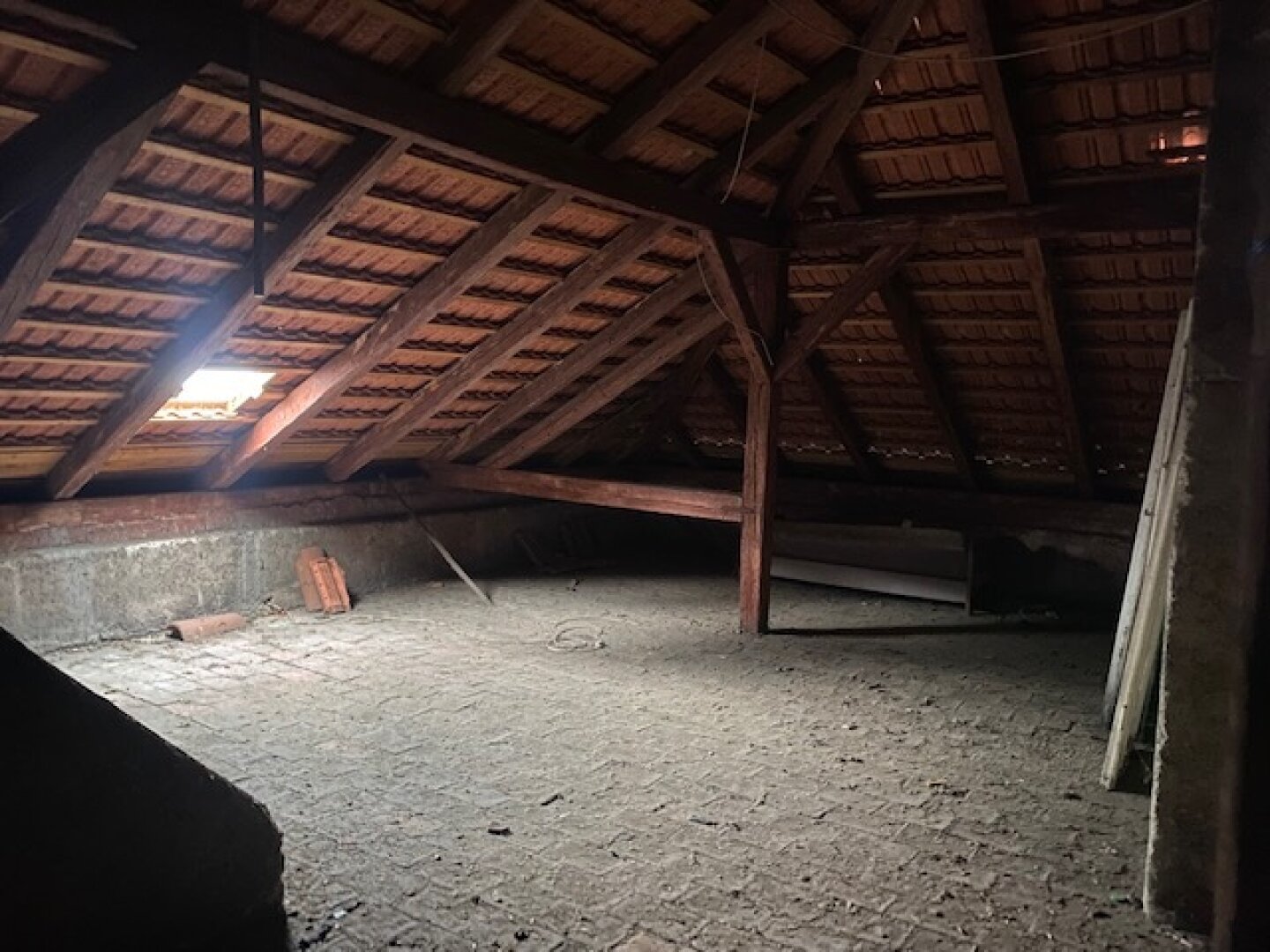 Attraktives Zinshaus in grüner Ruheoase mit tollen Garten