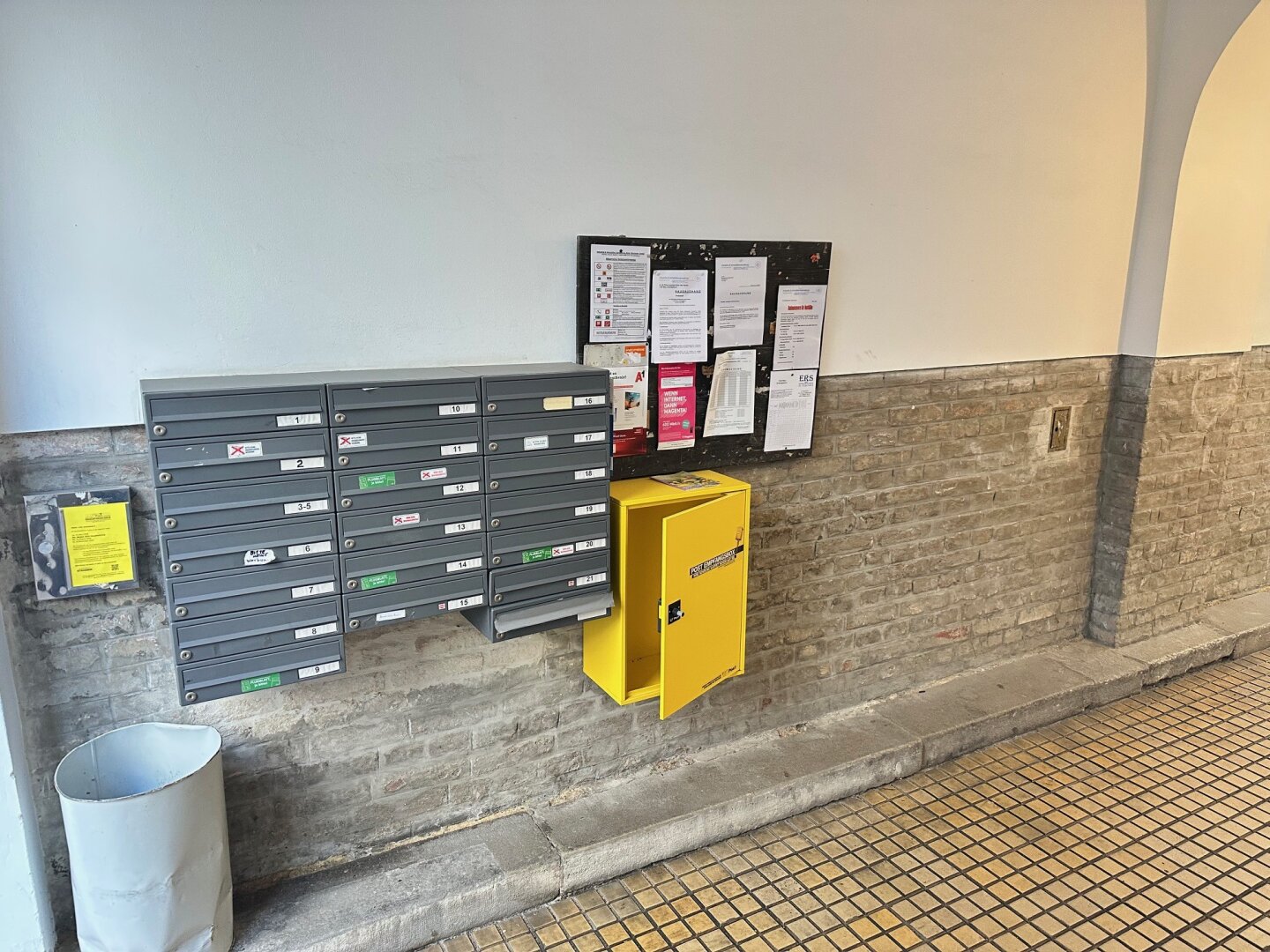 RENOVIERUNGSBEDÜRFTIGE SINGLEWOHNUNG MIT WC