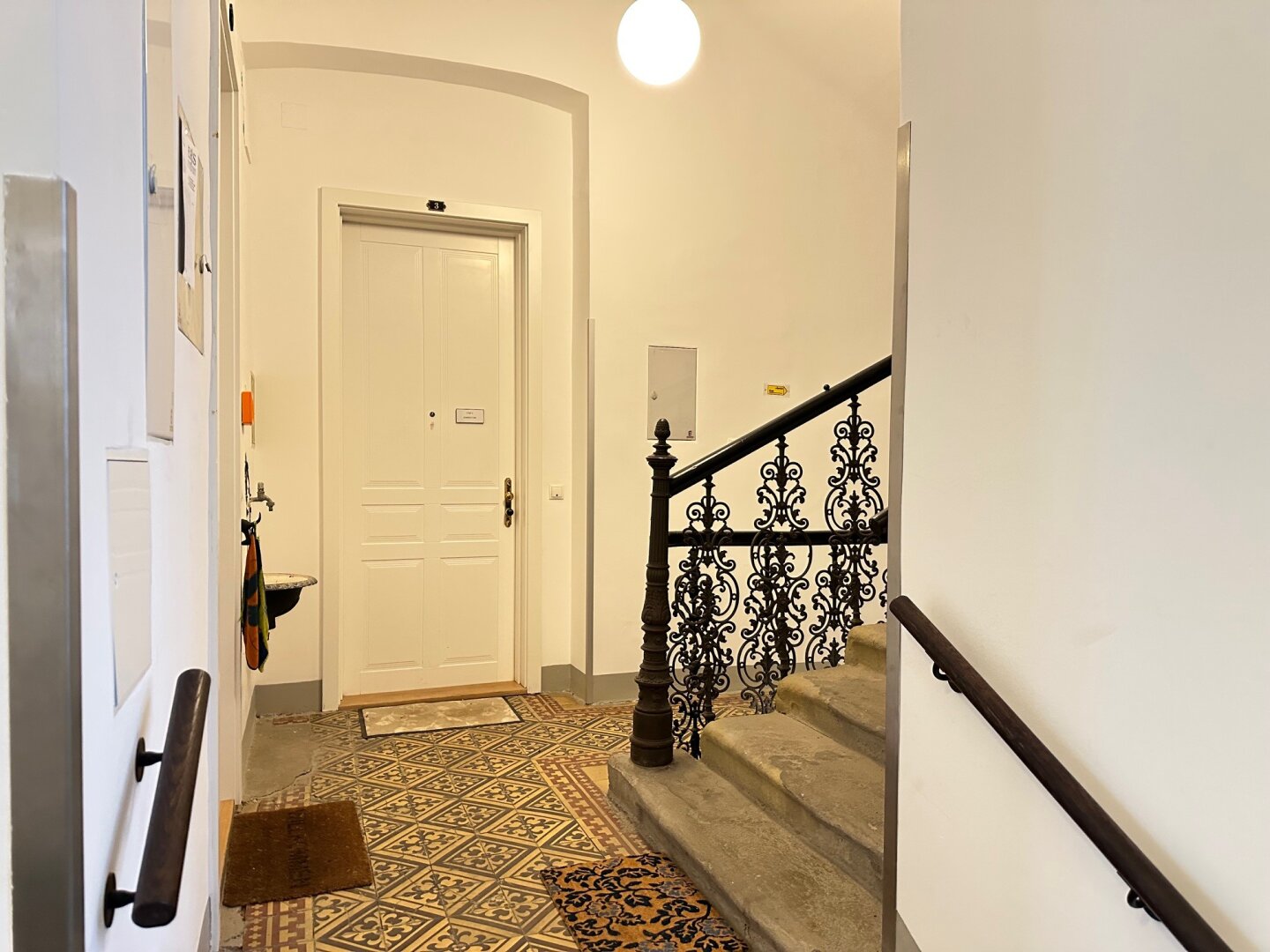 Wohnung oder Lokal - alles noch möglich! 48 m² plus 14,10 m² Freifläche im Innenhof!