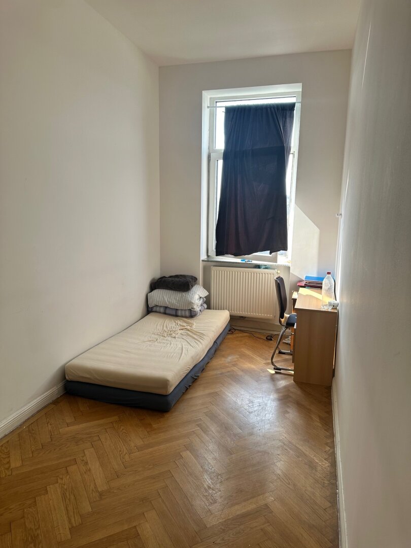 Sanierte 2 Zimmer Wohnung mit stabiler Miete - Investoren oder Eigennutzer möglich