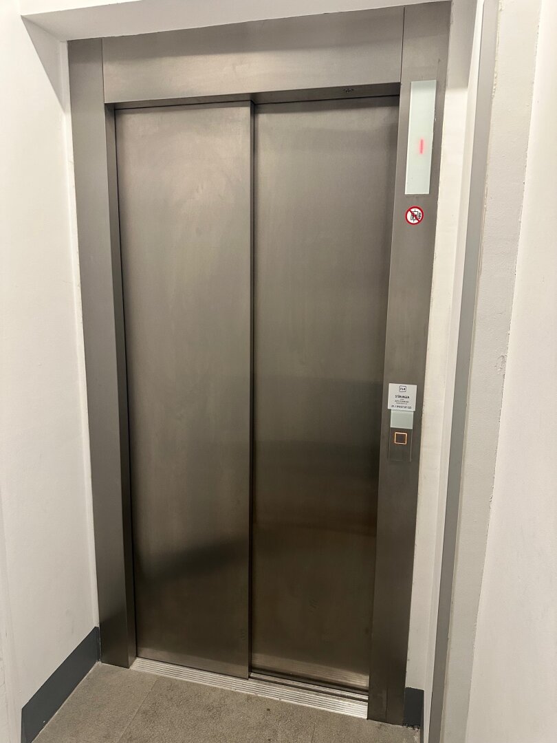 Sanierte 2 Zimmer Wohnung mit stabiler Miete - Investoren oder Eigennutzer möglich