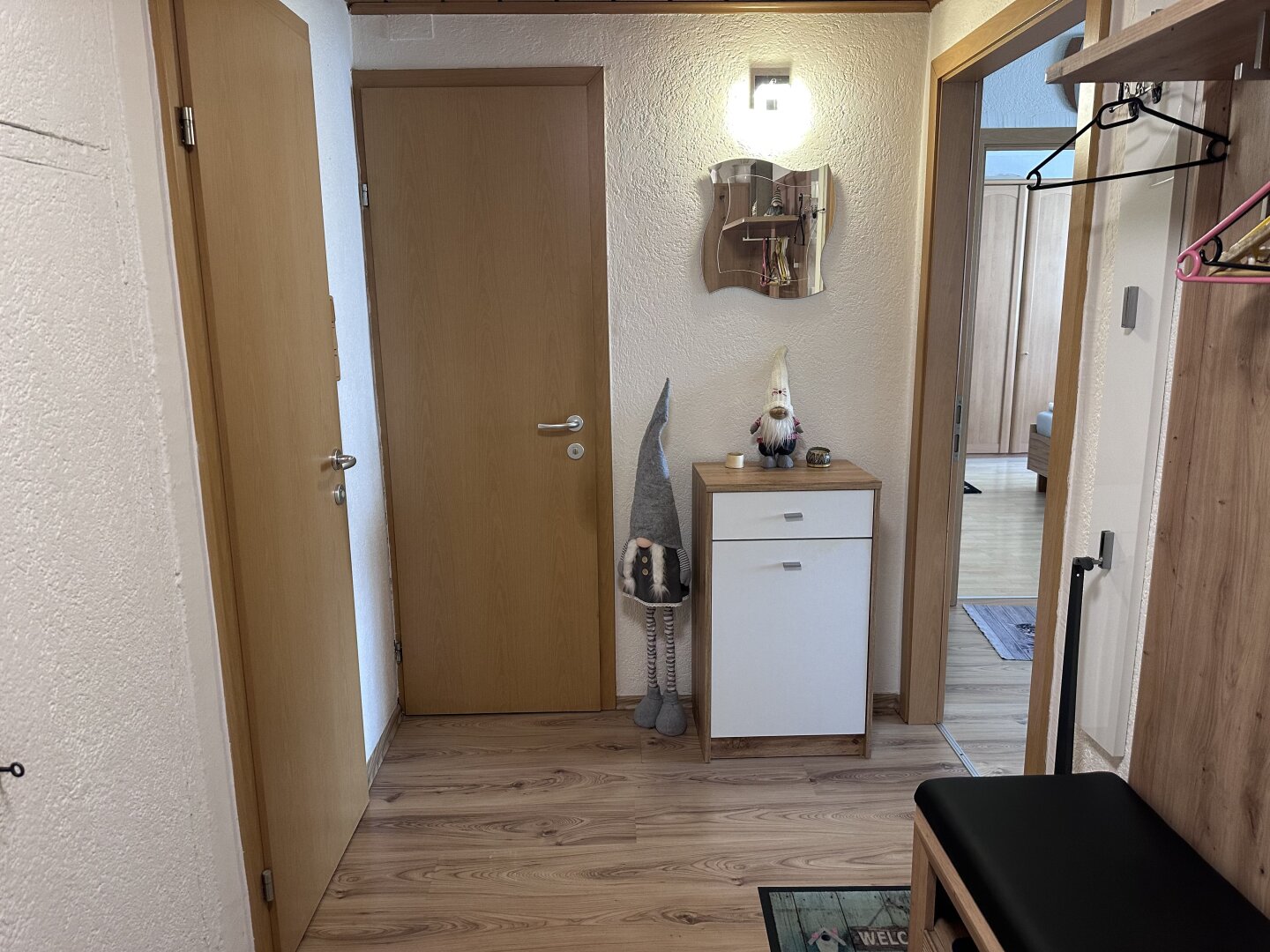 3 ZIMMER STADTWOHNUNG - FREIER MIETZINS - WG MÖGLICH - STELLPLATZ ANMIETBAR